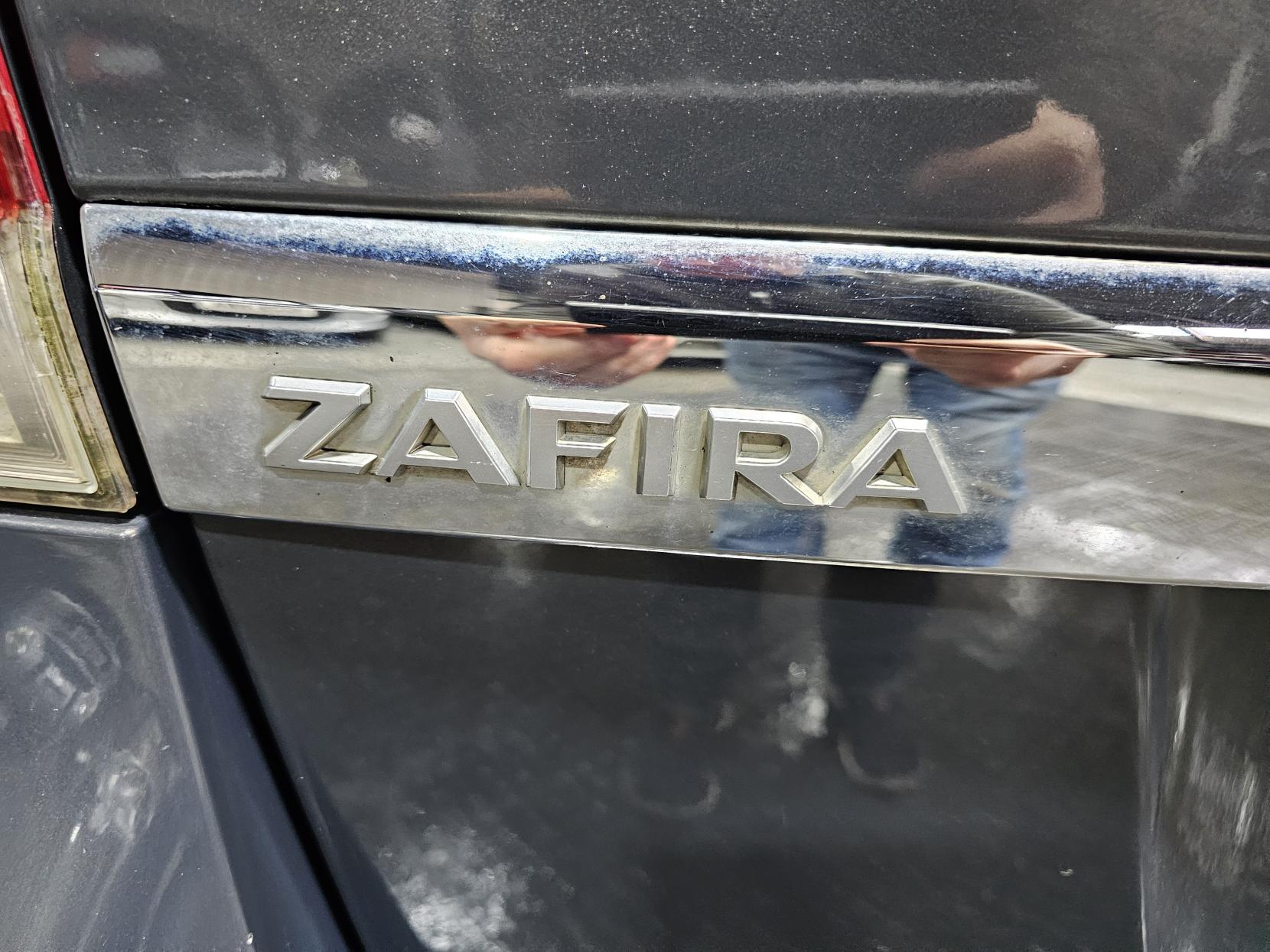 Vauxhall Zafira 1.8 16V Design MPV 5dr Petrol Manual Euro 5 (SNav) (140 ps)
