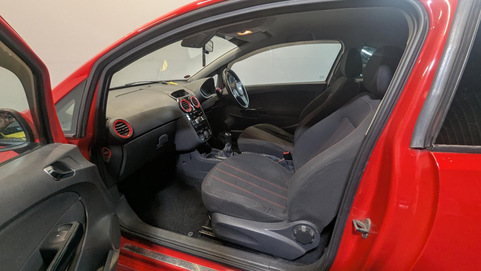 Vauxhall Corsa 1.2 16V Limited Edition Hatchback 3dr Petrol Manual Euro 5 (85 ps)