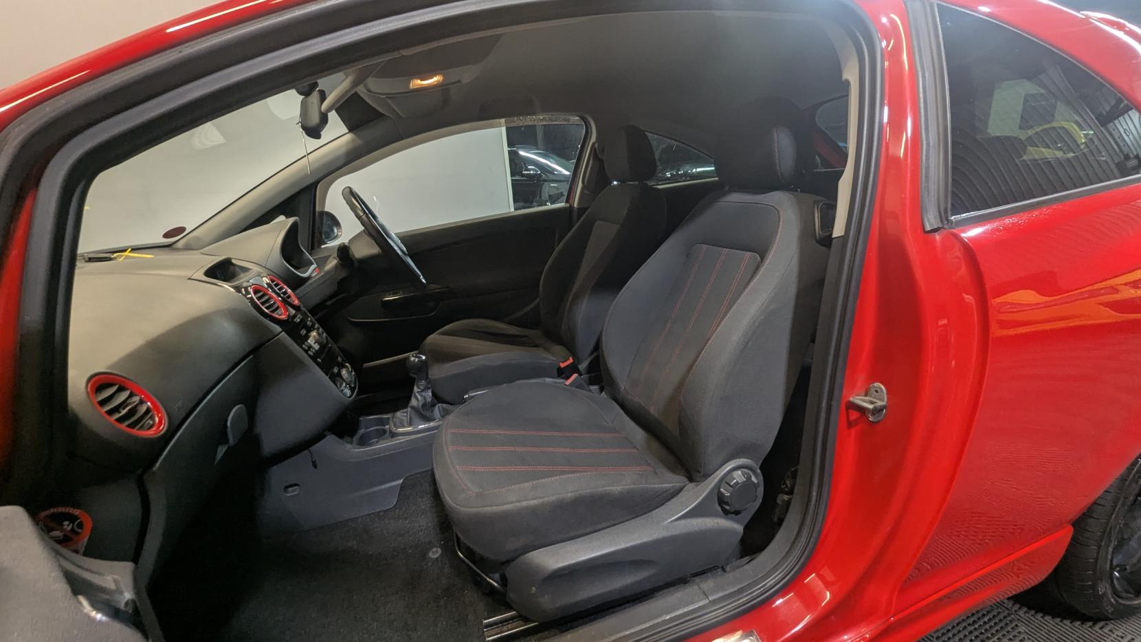 Vauxhall Corsa 1.2 16V Limited Edition Hatchback 3dr Petrol Manual Euro 5 (85 ps)