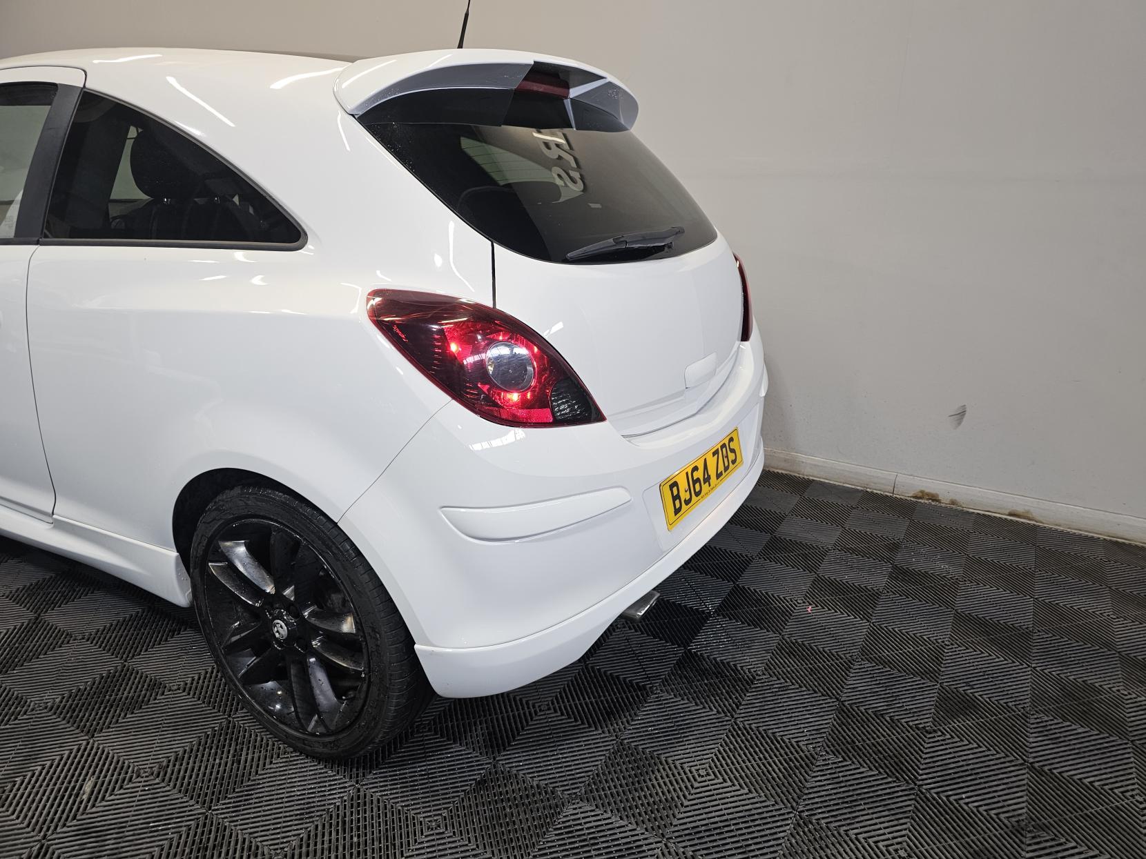 Vauxhall Corsa 1.2 16V Limited Edition Hatchback 3dr Petrol Manual Euro 5 (85 ps)