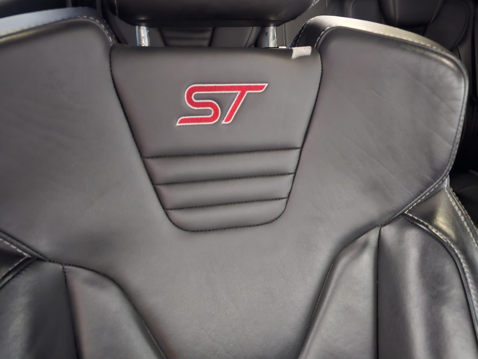 Ford Focus 2.0T EcoBoost ST-3 Hatchback 5dr Petrol Manual Euro 6 (s/s) (250 ps)