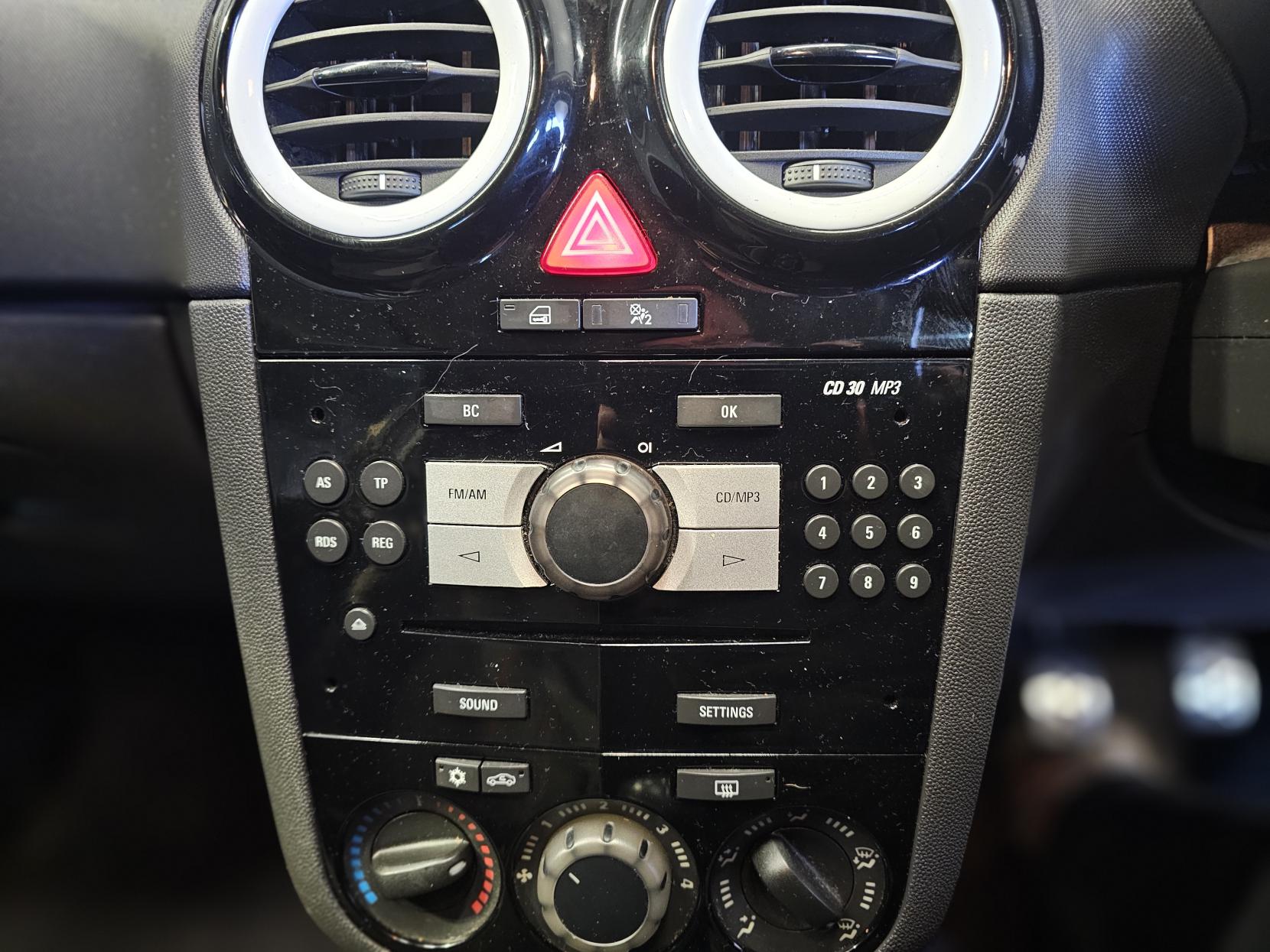 Vauxhall Corsa 1.2 16V Limited Edition Hatchback 3dr Petrol Manual Euro 5 (85 ps)