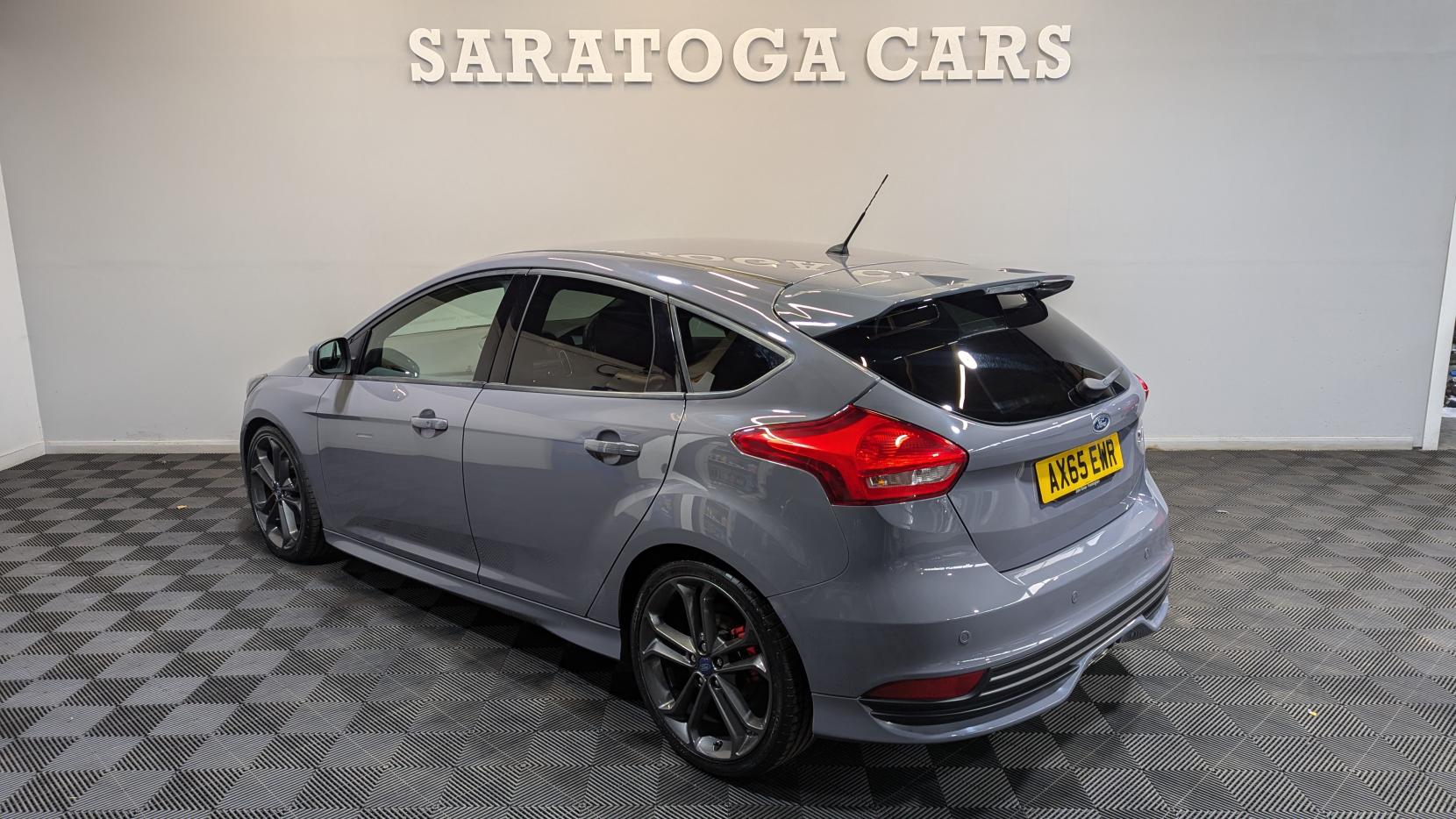 Ford Focus 2.0 TDCi ST-3 Hatchback 5dr Diesel Manual Euro 6 (s/s) (185 ps)