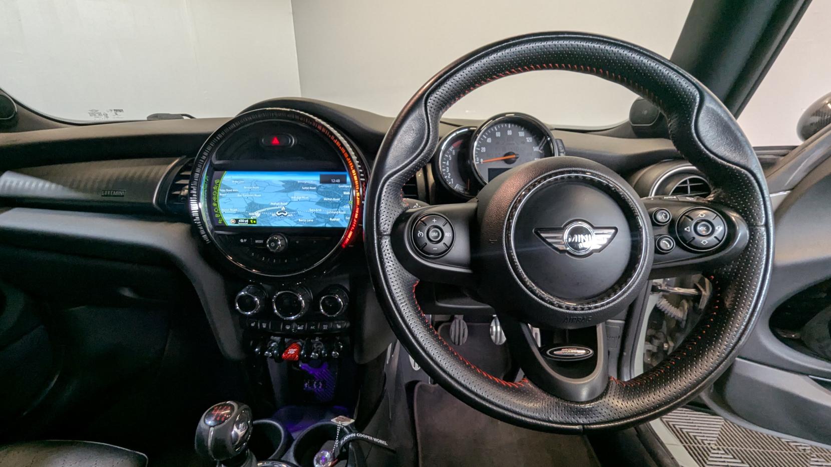 MINI Hatch 2.0 Challenge 210 Hatchback 3dr Petrol Manual Euro 6 (s/s) (210 ps)