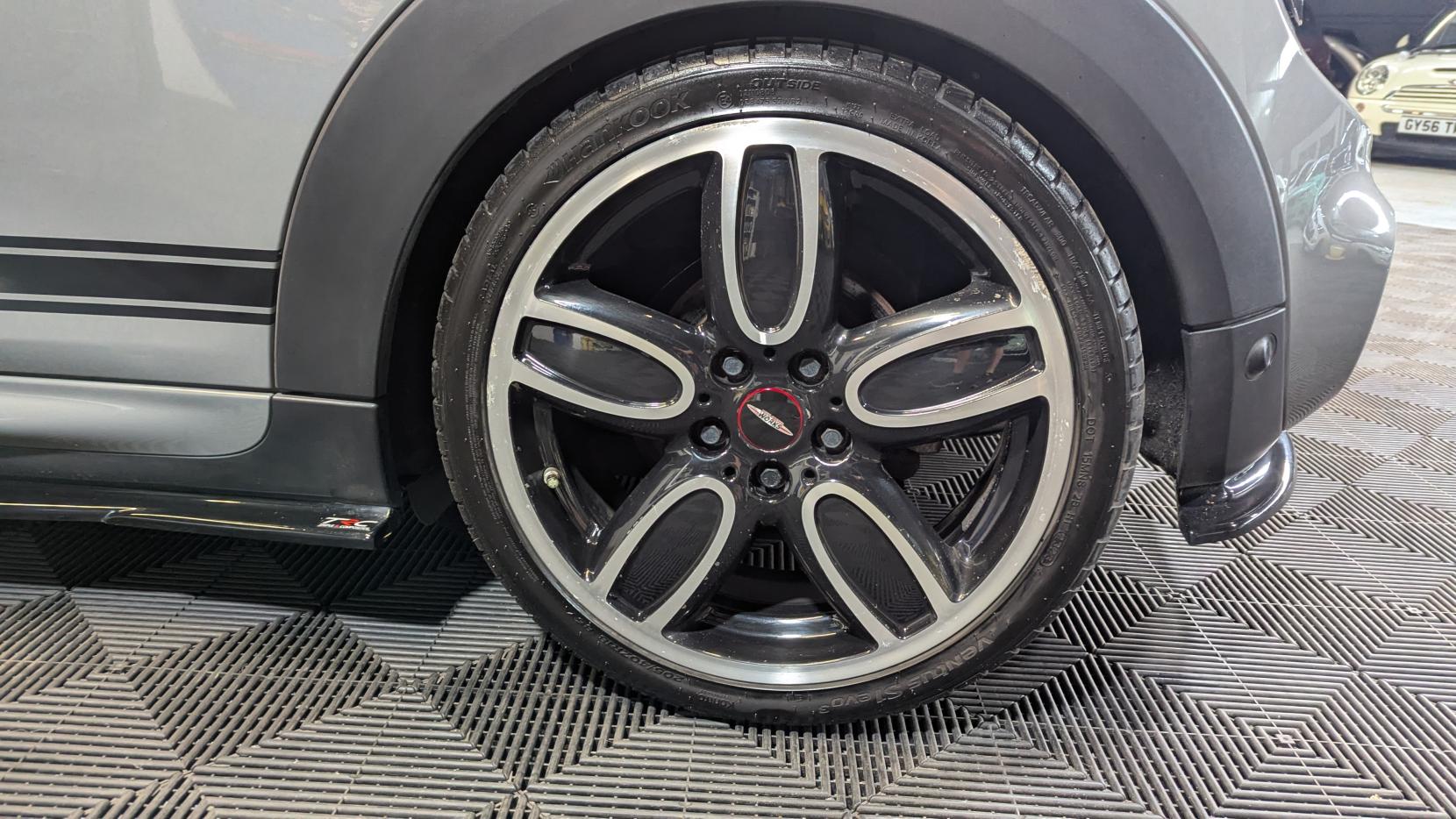 MINI Hatch 2.0 Challenge 210 Hatchback 3dr Petrol Manual Euro 6 (s/s) (210 ps)