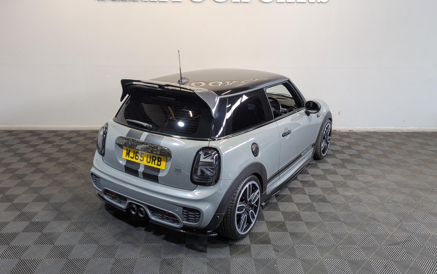 MINI Hatch 2.0 Challenge 210 Hatchback 3dr Petrol Manual Euro 6 (s/s) (210 ps)