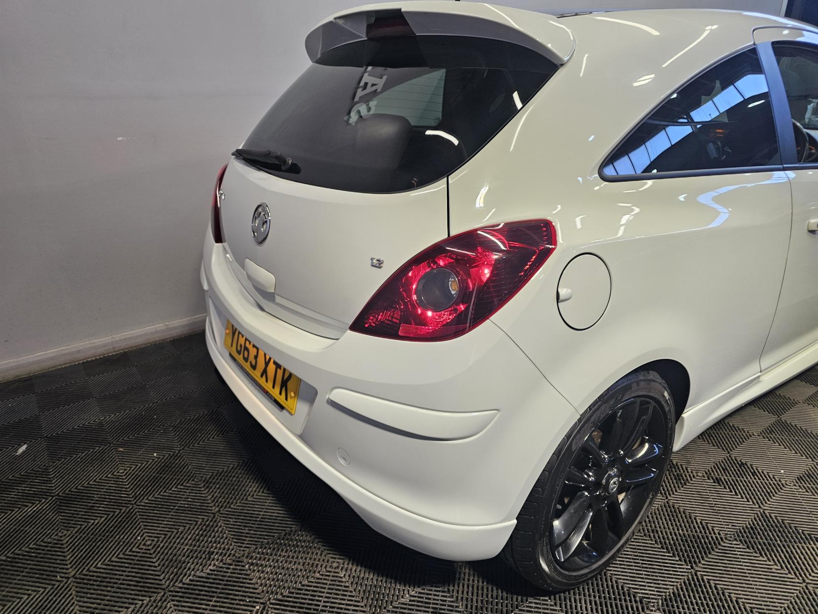 Vauxhall Corsa 1.2 16V Limited Edition Hatchback 3dr Petrol Manual Euro 5 (85 ps)