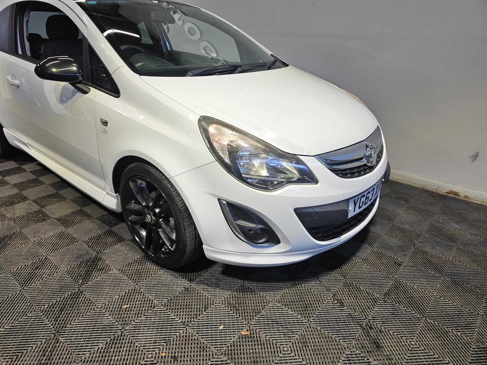 Vauxhall Corsa 1.2 16V Limited Edition Hatchback 3dr Petrol Manual Euro 5 (85 ps)