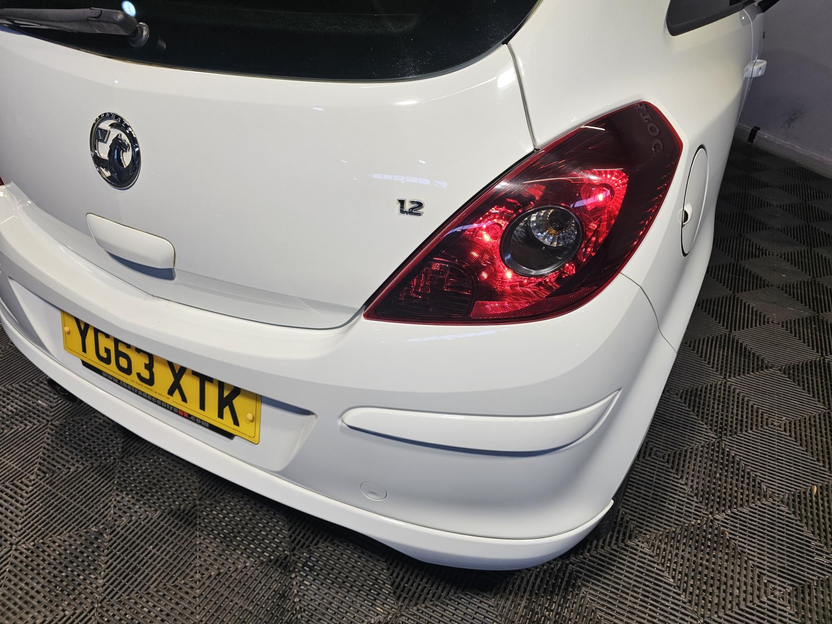 Vauxhall Corsa 1.2 16V Limited Edition Hatchback 3dr Petrol Manual Euro 5 (85 ps)