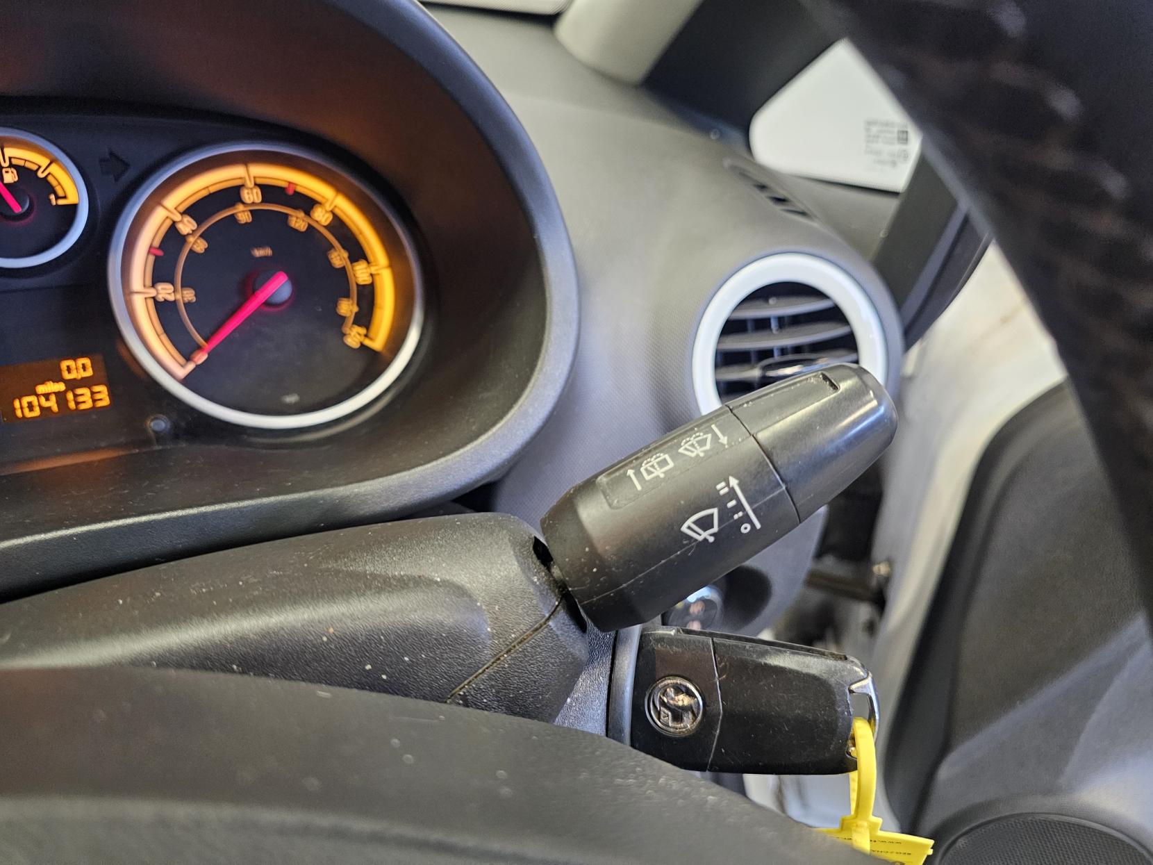 Vauxhall Corsa 1.2 16V Limited Edition Hatchback 3dr Petrol Manual Euro 5 (85 ps)