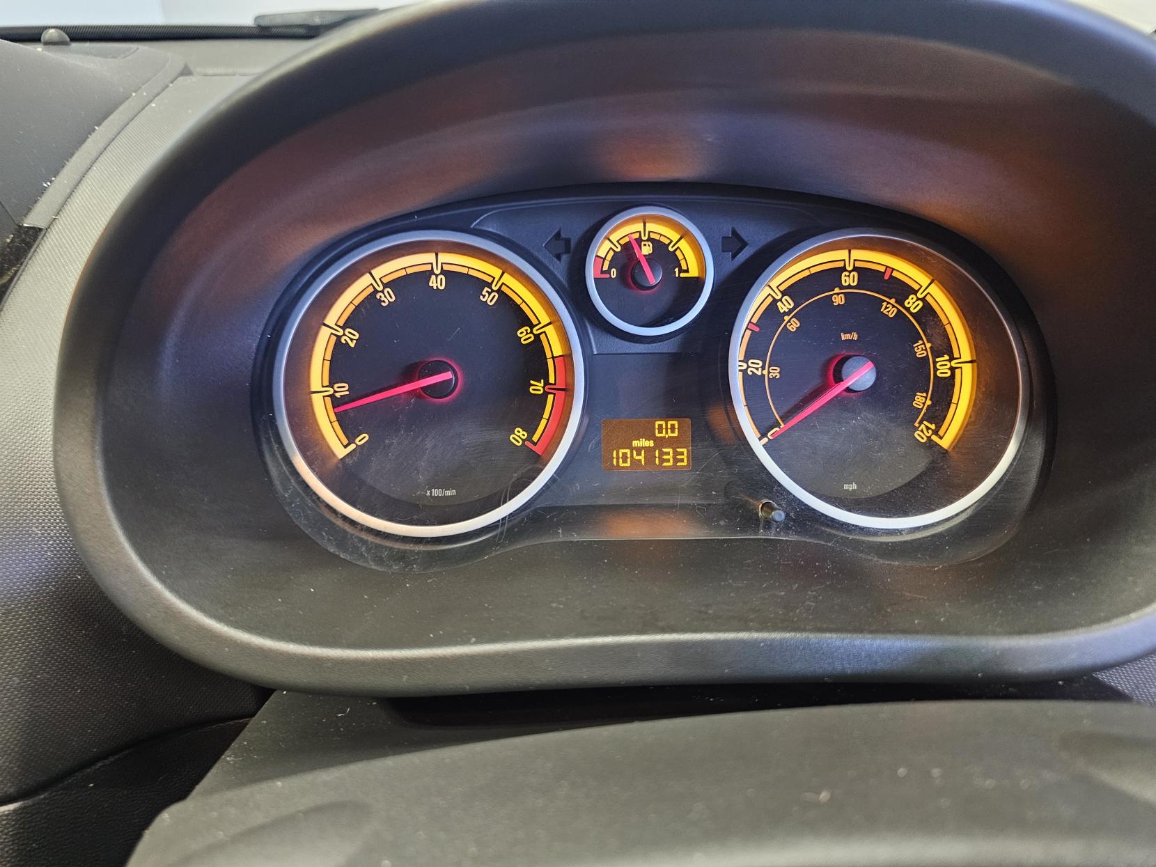 Vauxhall Corsa 1.2 16V Limited Edition Hatchback 3dr Petrol Manual Euro 5 (85 ps)