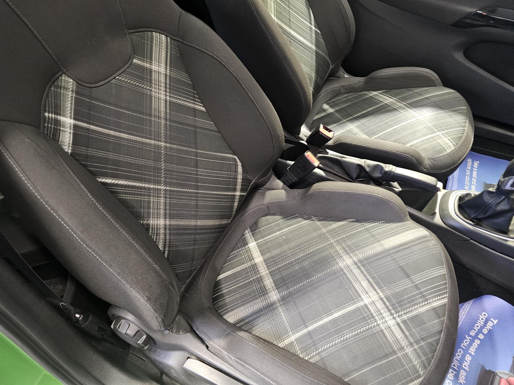 Vauxhall Corsa 1.4i ecoTEC Limited Edition Hatchback 3dr Petrol Manual Euro 6 (90 ps)