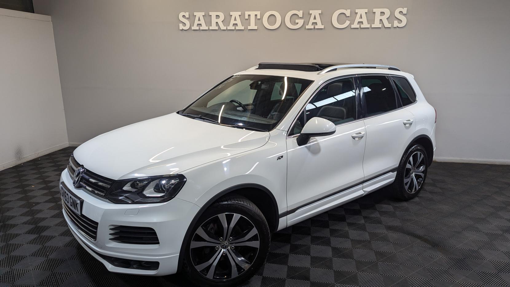 Volkswagen Touareg 3.0 TDI V6 BlueMotion Tech R-Line SUV 5dr Diesel Tiptronic 4WD Euro 5 (s/s) (245 ps)