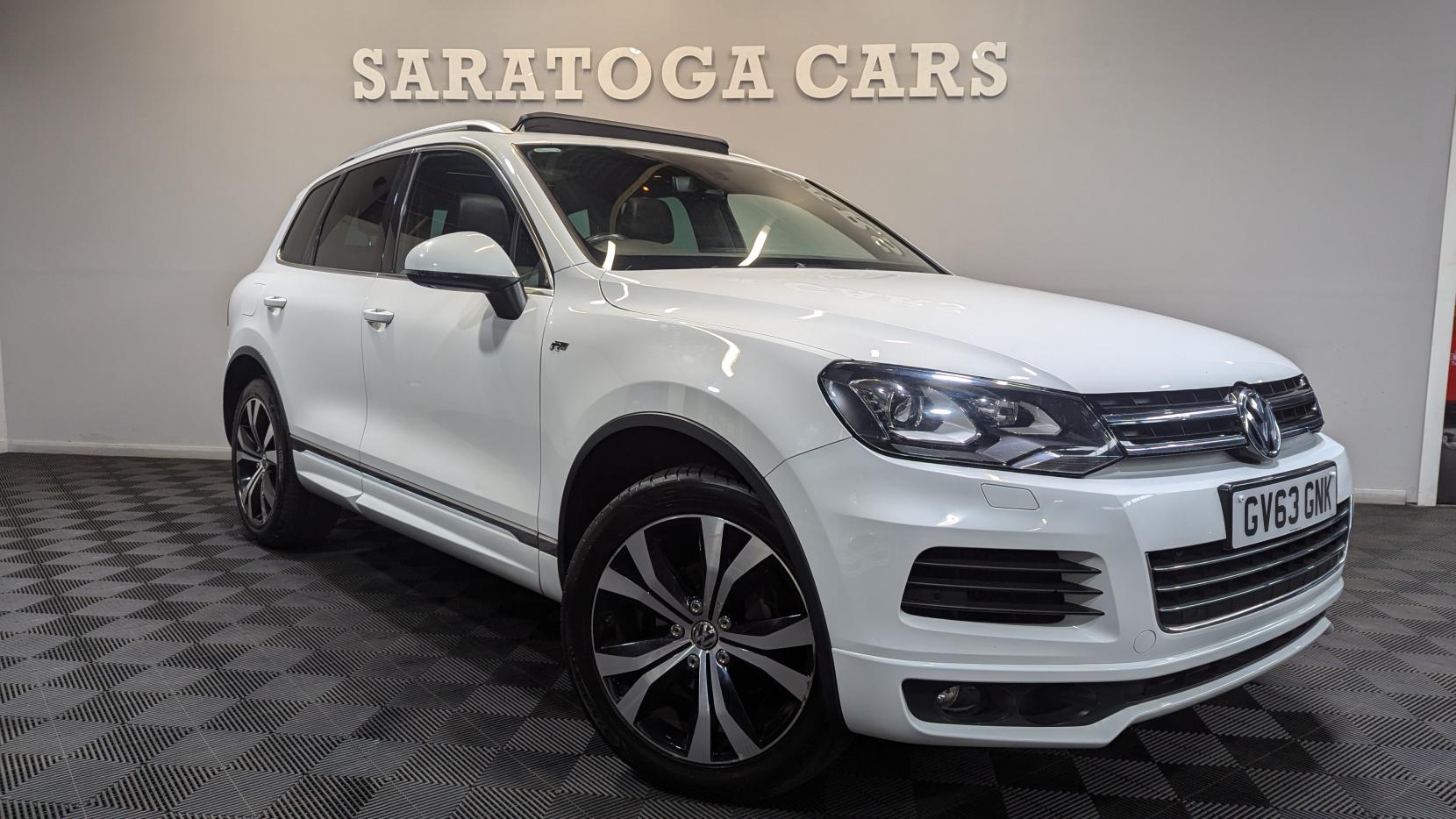 Volkswagen Touareg 3.0 TDI V6 BlueMotion Tech R-Line SUV 5dr Diesel Tiptronic 4WD Euro 5 (s/s) (245 ps)