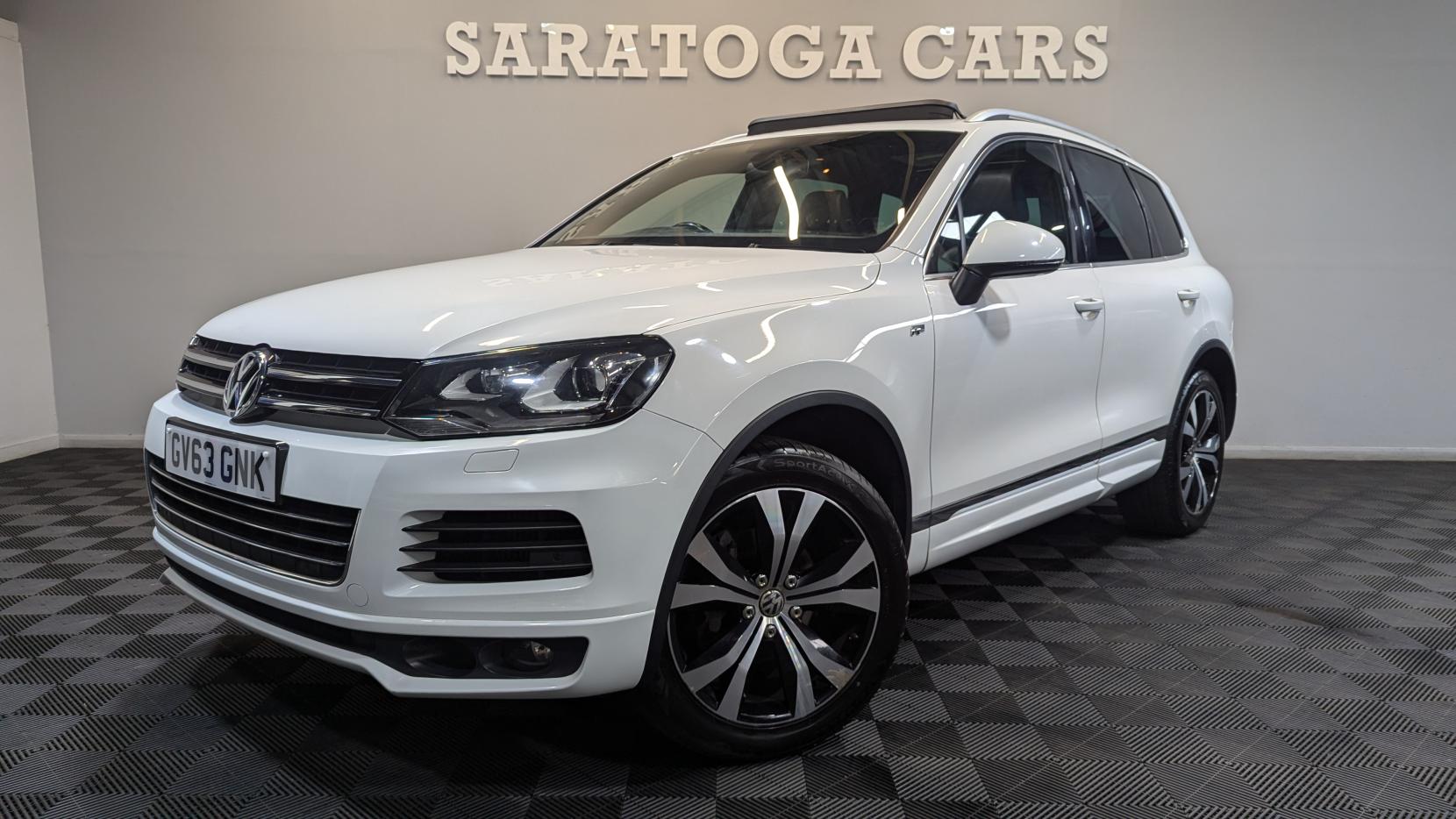 Volkswagen Touareg 3.0 TDI V6 BlueMotion Tech R-Line SUV 5dr Diesel Tiptronic 4WD Euro 5 (s/s) (245 ps)