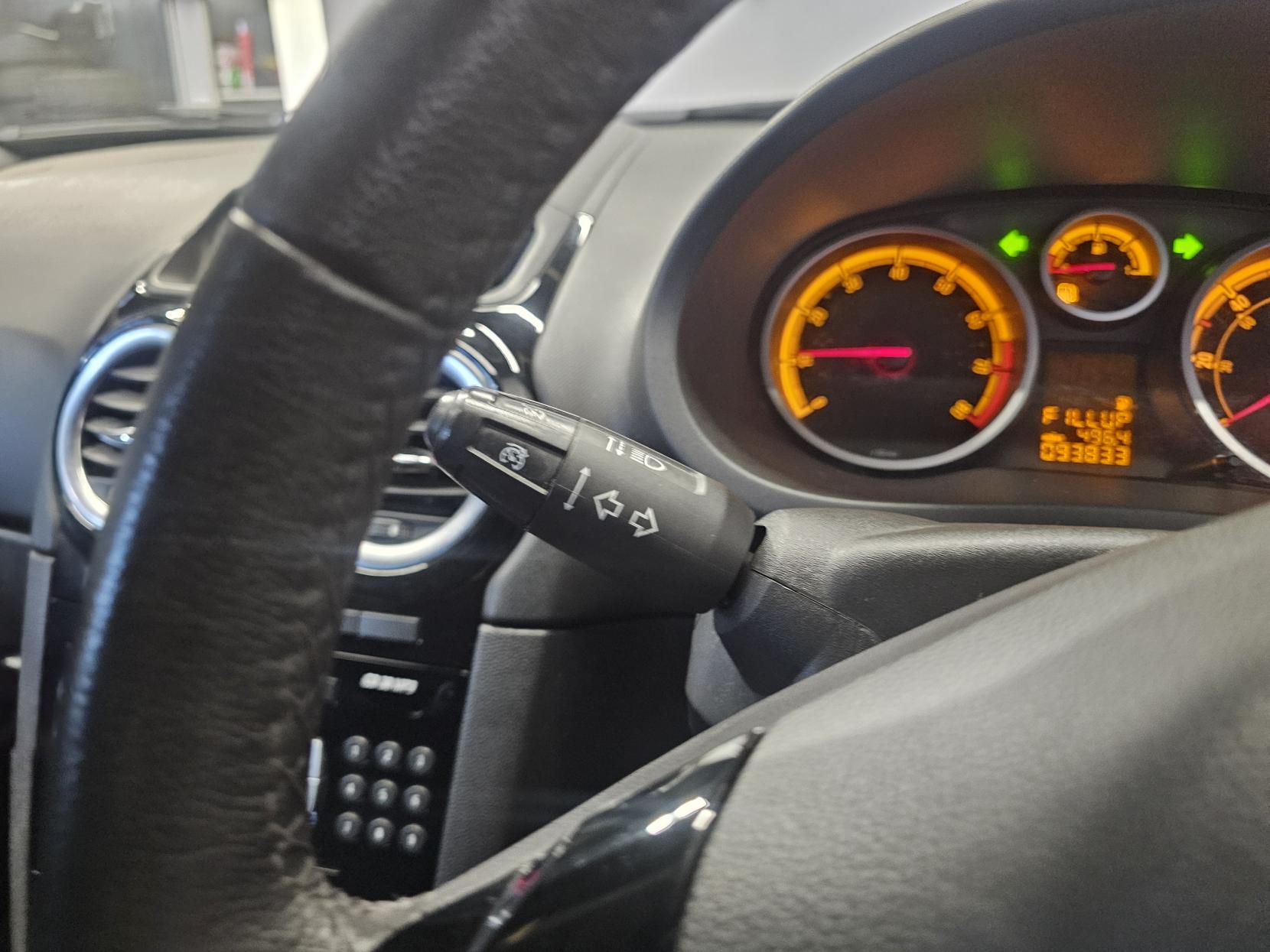 Vauxhall Corsa 1.2 16V Limited Edition Hatchback 3dr Petrol Manual Euro 5 (85 ps)