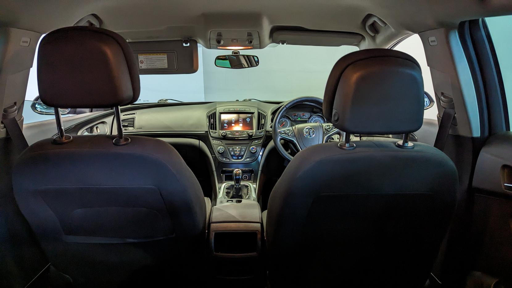 Vauxhall Insignia 1.6 CDTi SRi Nav Hatchback 5dr Diesel Manual Euro 6 (s/s) (136 ps)