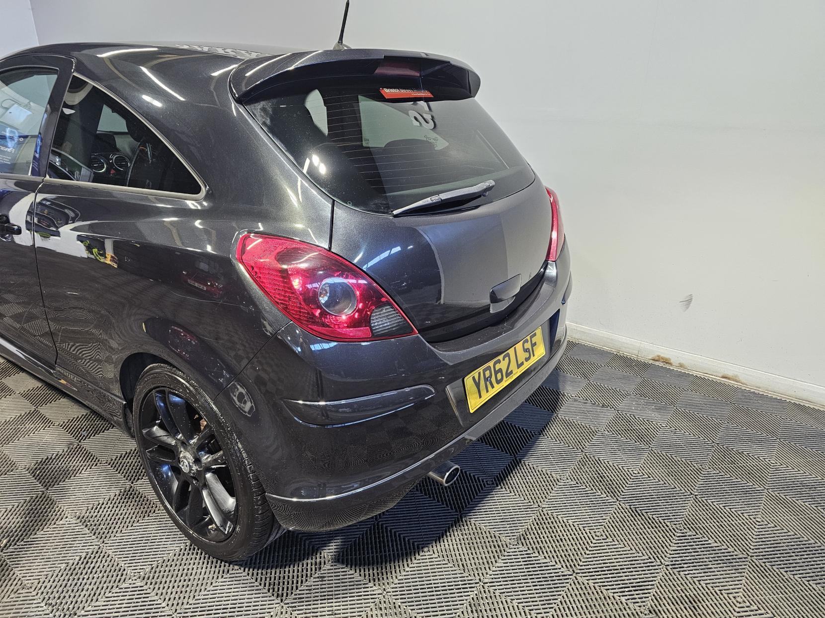 Vauxhall Corsa 1.2 16V Limited Edition Hatchback 3dr Petrol Manual Euro 5 (85 ps)