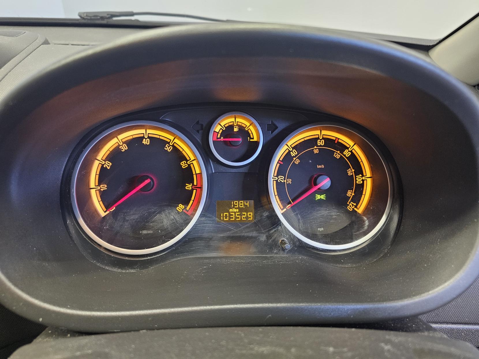 Vauxhall Corsa 1.2 16V Limited Edition Hatchback 3dr Petrol Manual Euro 5 (85 ps)