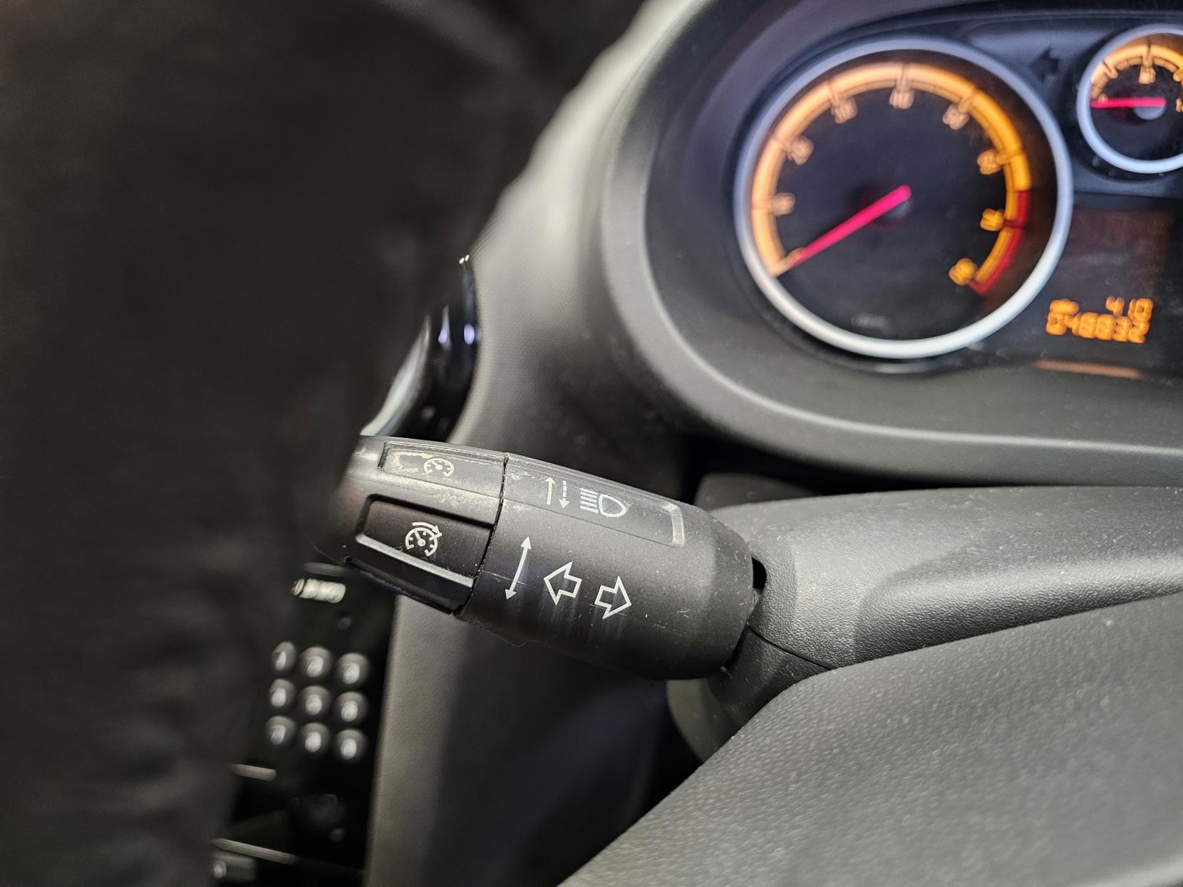 Vauxhall Corsa 1.2 16V Limited Edition Hatchback 3dr Petrol Manual Euro 5 (85 ps)