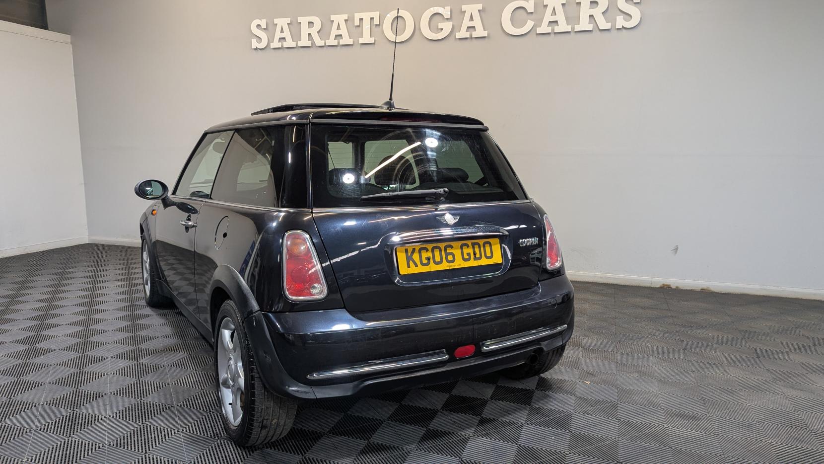 MINI Hatch 1.6 Cooper Hatchback 3dr Petrol Manual Euro 4 (116 bhp)