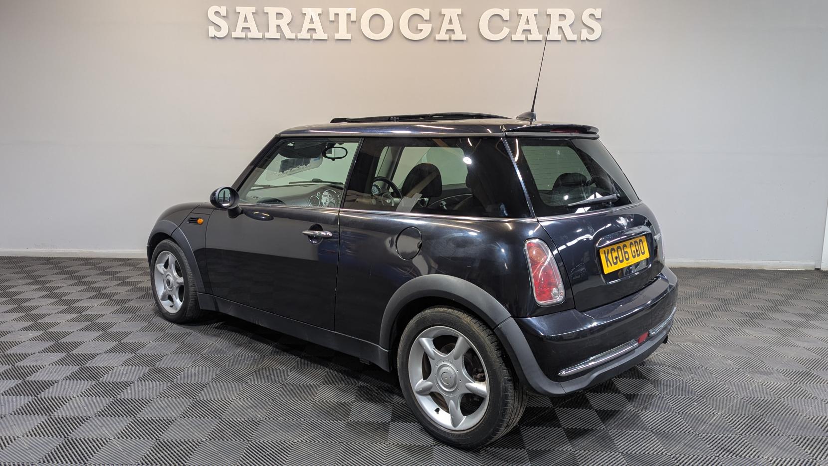 MINI Hatch 1.6 Cooper Hatchback 3dr Petrol Manual Euro 4 (116 bhp)