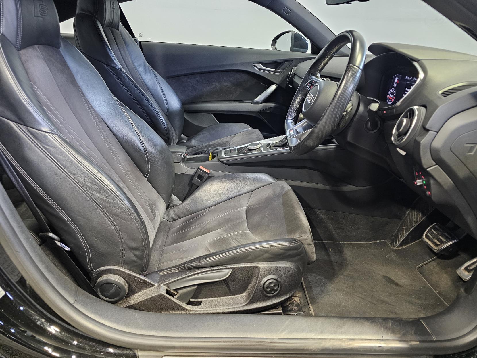 Audi TT 2.0 TFSI S line Coupe 3dr Petrol S Tronic quattro Euro 6 (s/s) (230 ps)