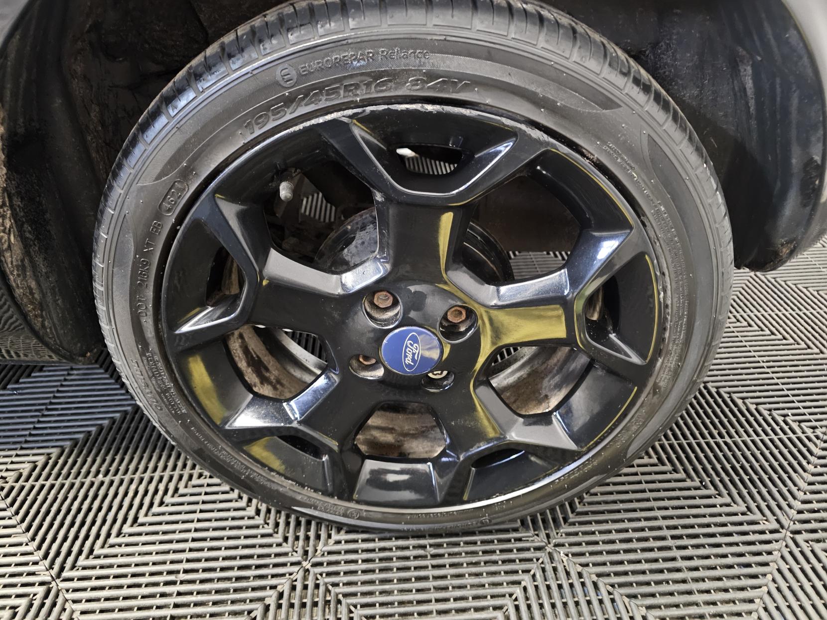 Ford Ka 1.2 Zetec Black Edition Hatchback 3dr Petrol Manual Euro 6 (s/s) (69 ps)