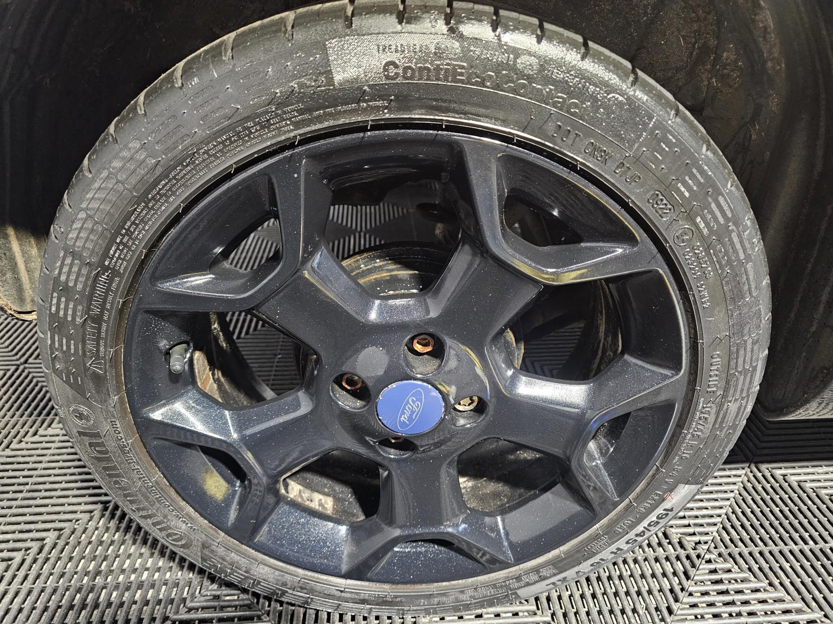 Ford Ka 1.2 Zetec Black Edition Hatchback 3dr Petrol Manual Euro 6 (s/s) (69 ps)