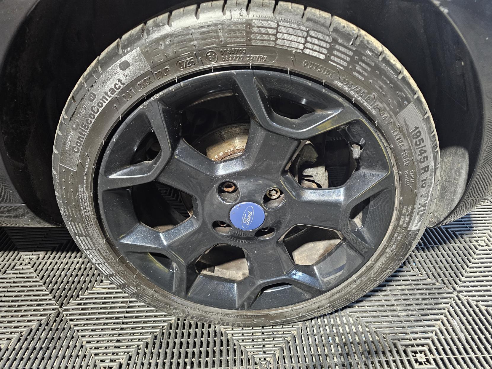 Ford Ka 1.2 Zetec Black Edition Hatchback 3dr Petrol Manual Euro 6 (s/s) (69 ps)