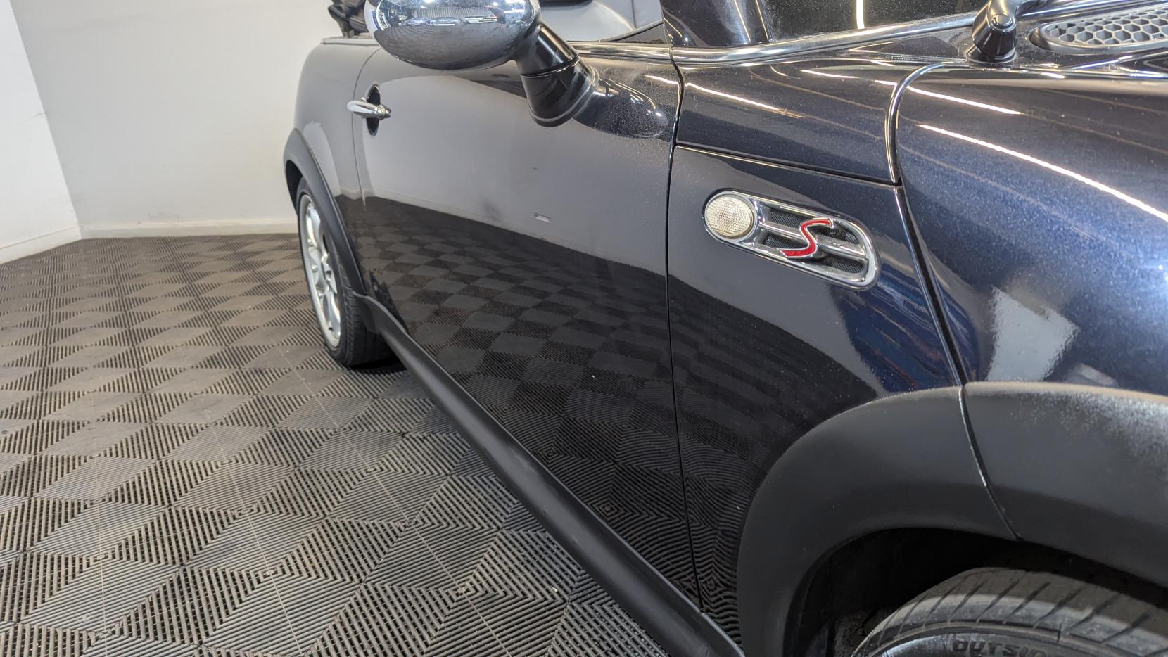 MINI Convertible 1.6 Cooper S Convertible 2dr Petrol Manual Euro 4 (163 bhp)