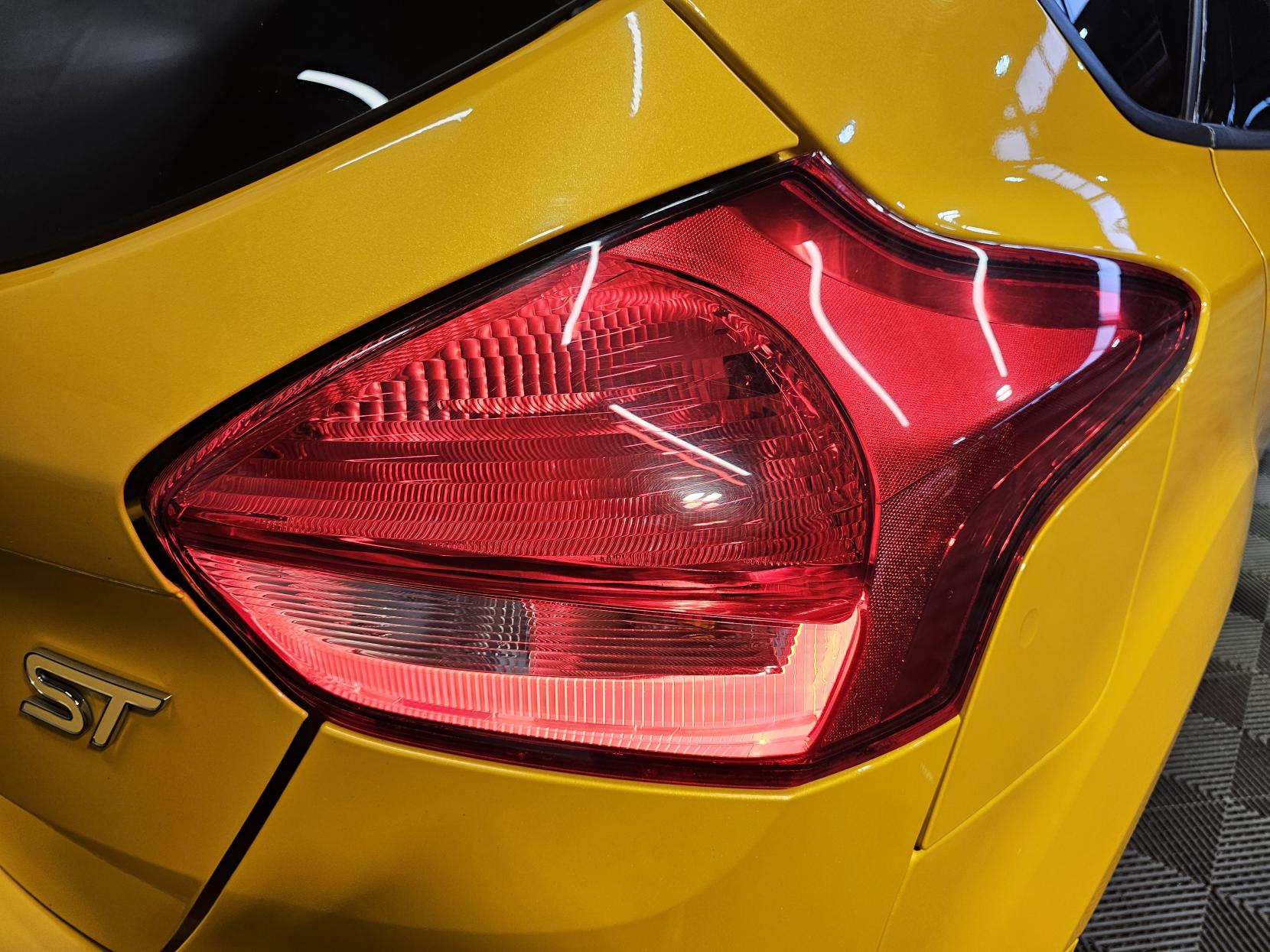 Ford Focus 2.0 TDCi ST-3 Hatchback 5dr Diesel Manual Euro 6 (s/s) (185 ps)