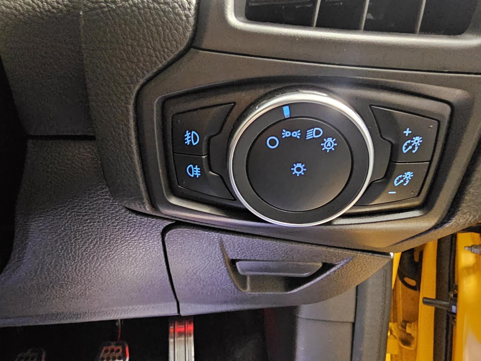 Ford Focus 2.0 TDCi ST-3 Hatchback 5dr Diesel Manual Euro 6 (s/s) (185 ps)