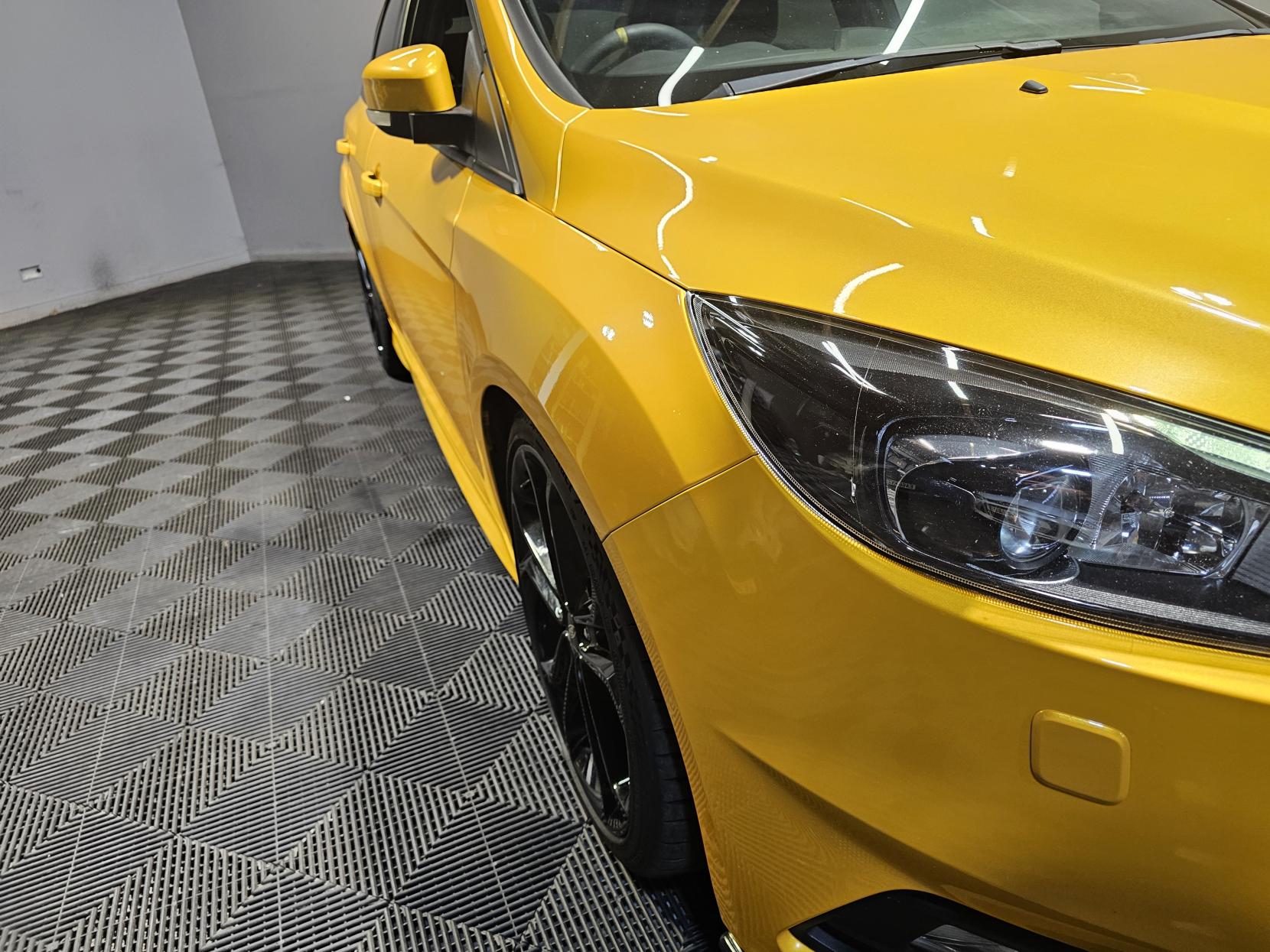 Ford Focus 2.0 TDCi ST-3 Hatchback 5dr Diesel Manual Euro 6 (s/s) (185 ps)