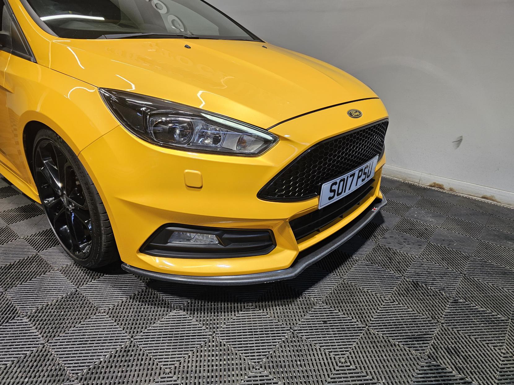 Ford Focus 2.0 TDCi ST-3 Hatchback 5dr Diesel Manual Euro 6 (s/s) (185 ps)