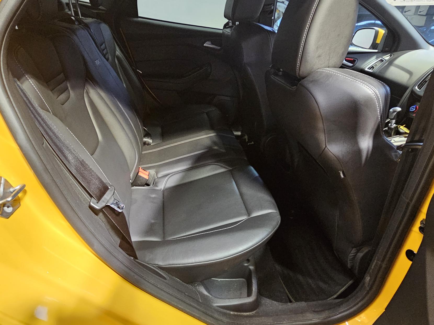 Ford Focus 2.0 TDCi ST-3 Hatchback 5dr Diesel Manual Euro 6 (s/s) (185 ps)