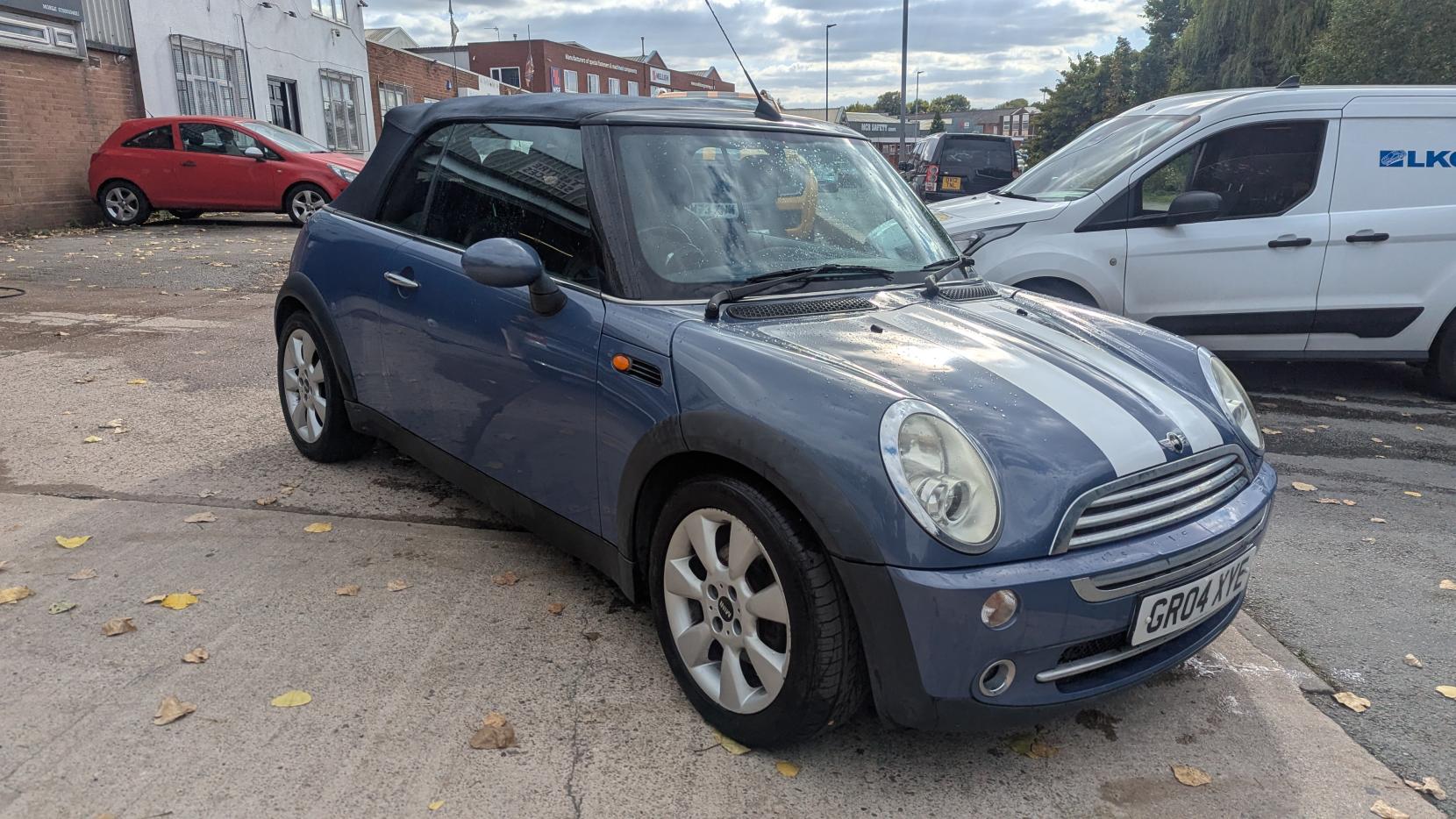 MINI Convertible 1.6 Cooper Convertible 2dr Petrol Manual Euro 3 (115 ps)