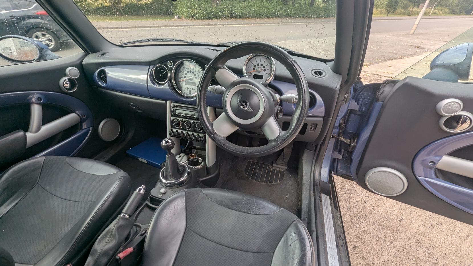 MINI Convertible 1.6 Cooper Convertible 2dr Petrol Manual Euro 3 (115 ps)