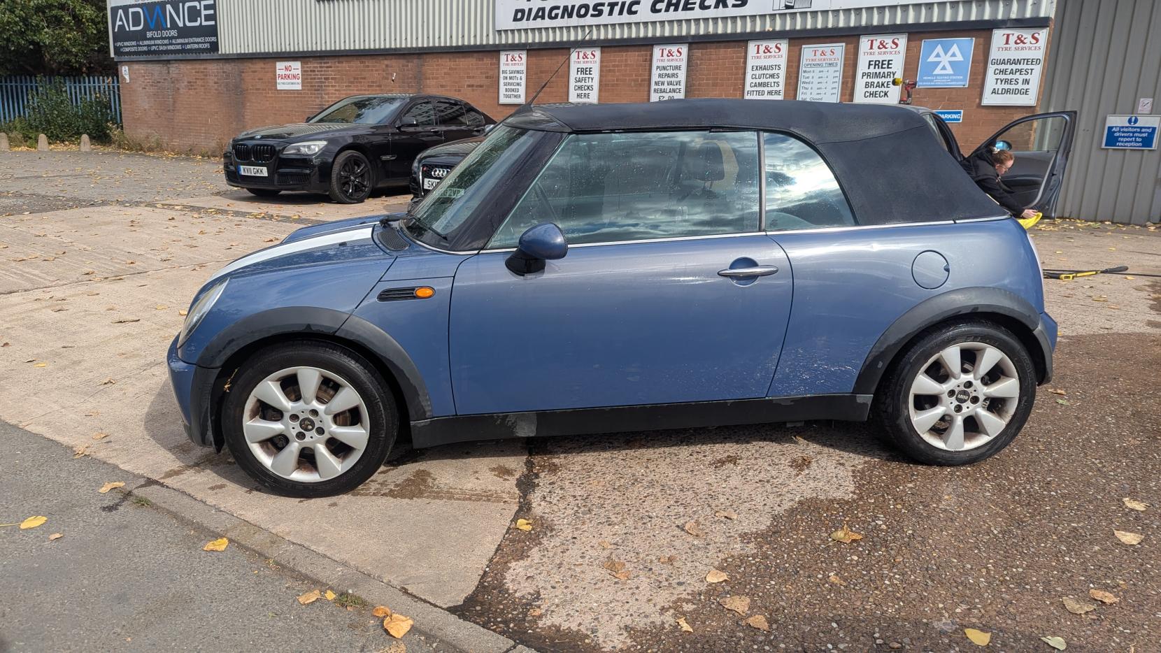 MINI Convertible 1.6 Cooper Convertible 2dr Petrol Manual Euro 3 (115 ps)