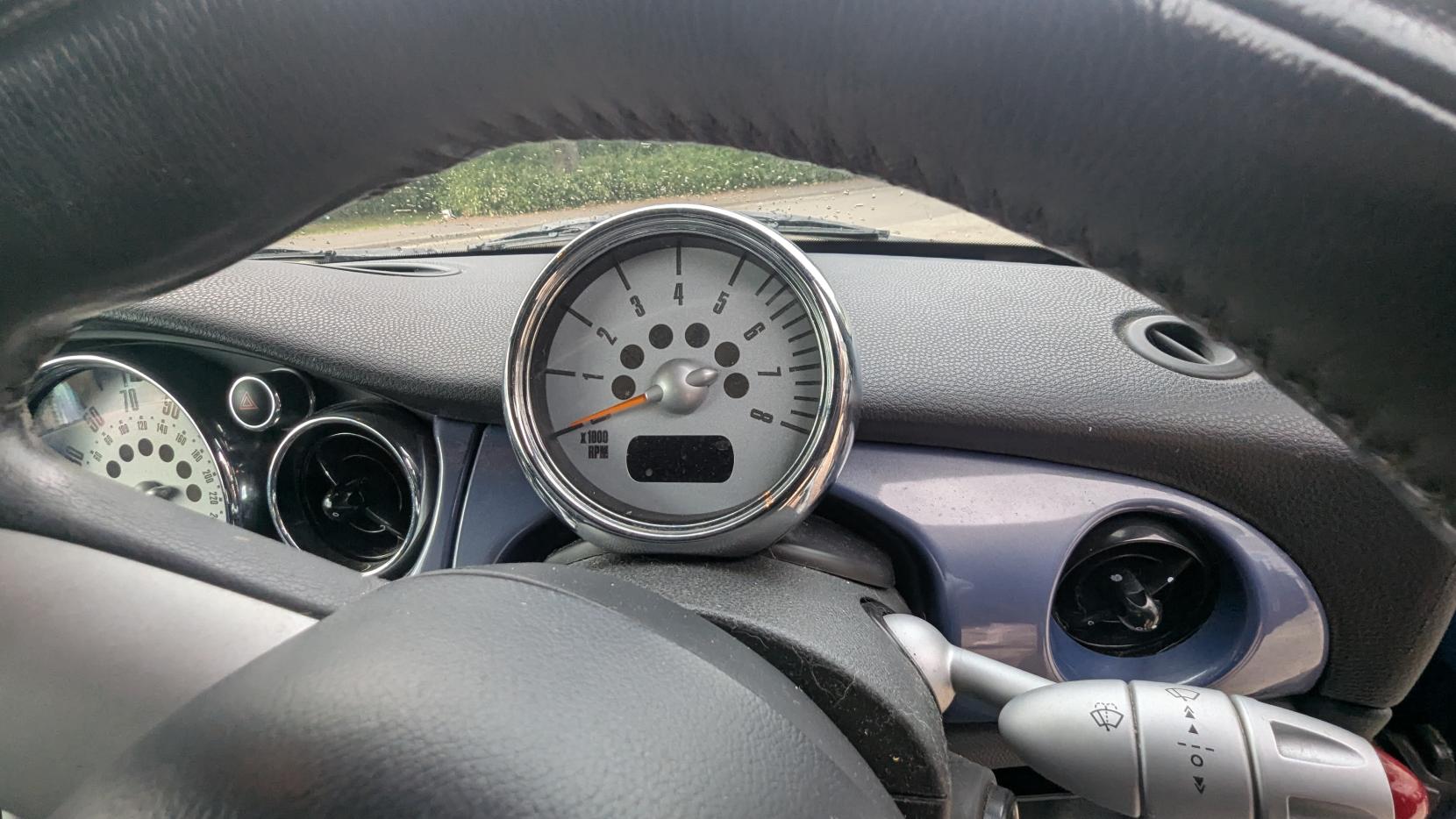 MINI Convertible 1.6 Cooper Convertible 2dr Petrol Manual Euro 3 (115 ps)