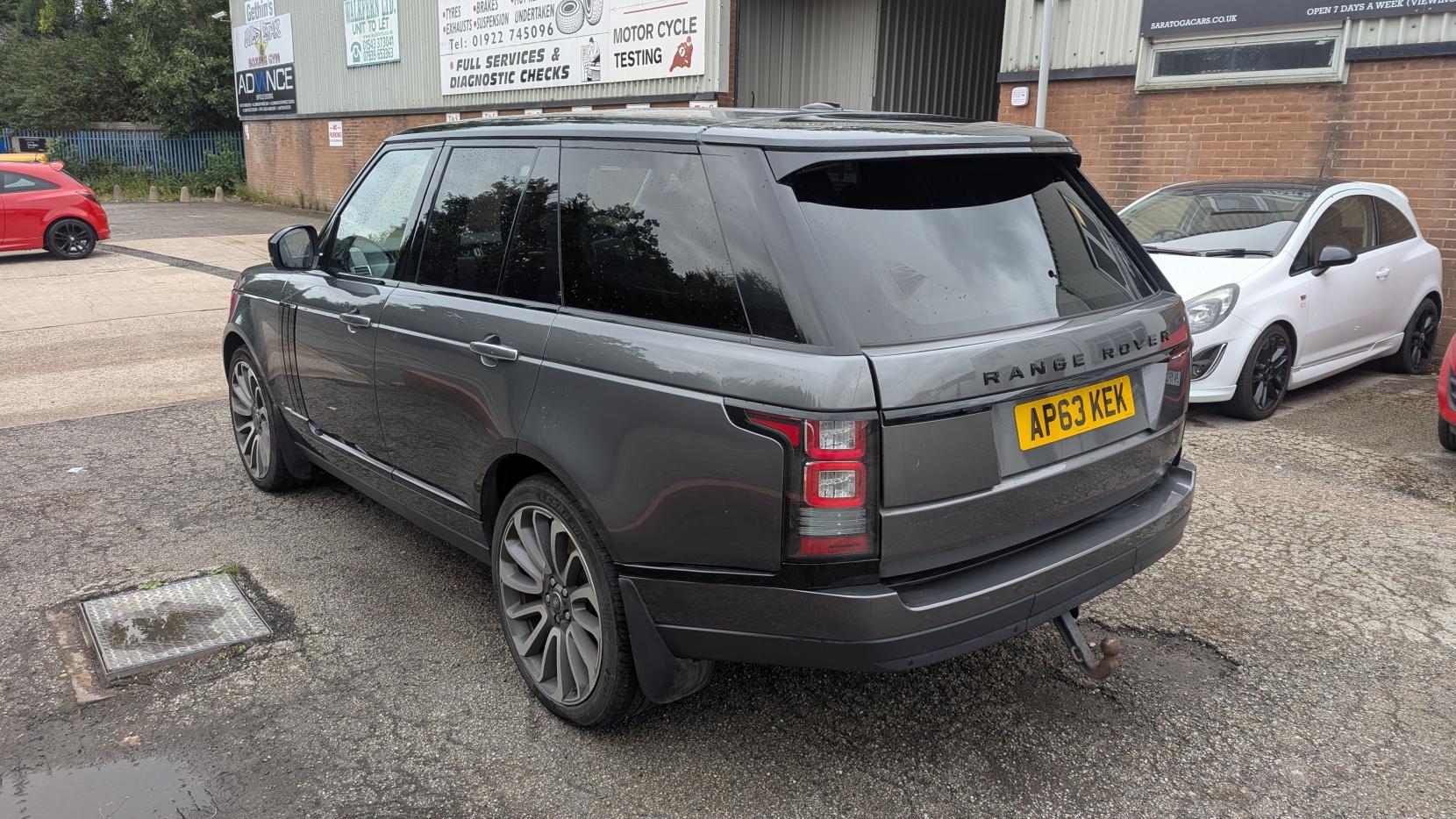 Land Rover Range Rover 4.4 SD V8 Vogue SE SUV 5dr Diesel Auto 4WD Euro 5 (339 ps)