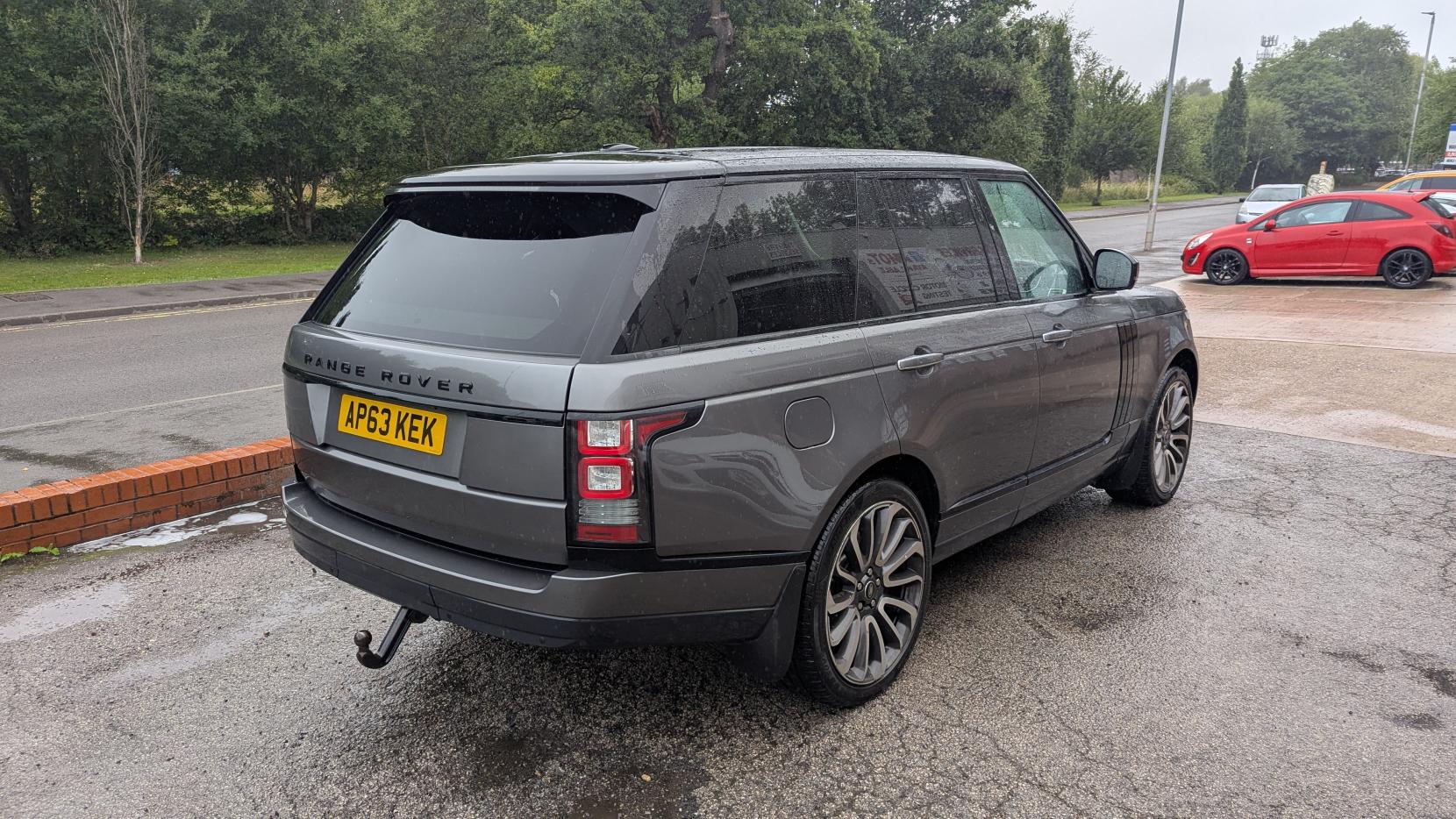 Land Rover Range Rover 4.4 SD V8 Vogue SE SUV 5dr Diesel Auto 4WD Euro 5 (339 ps)