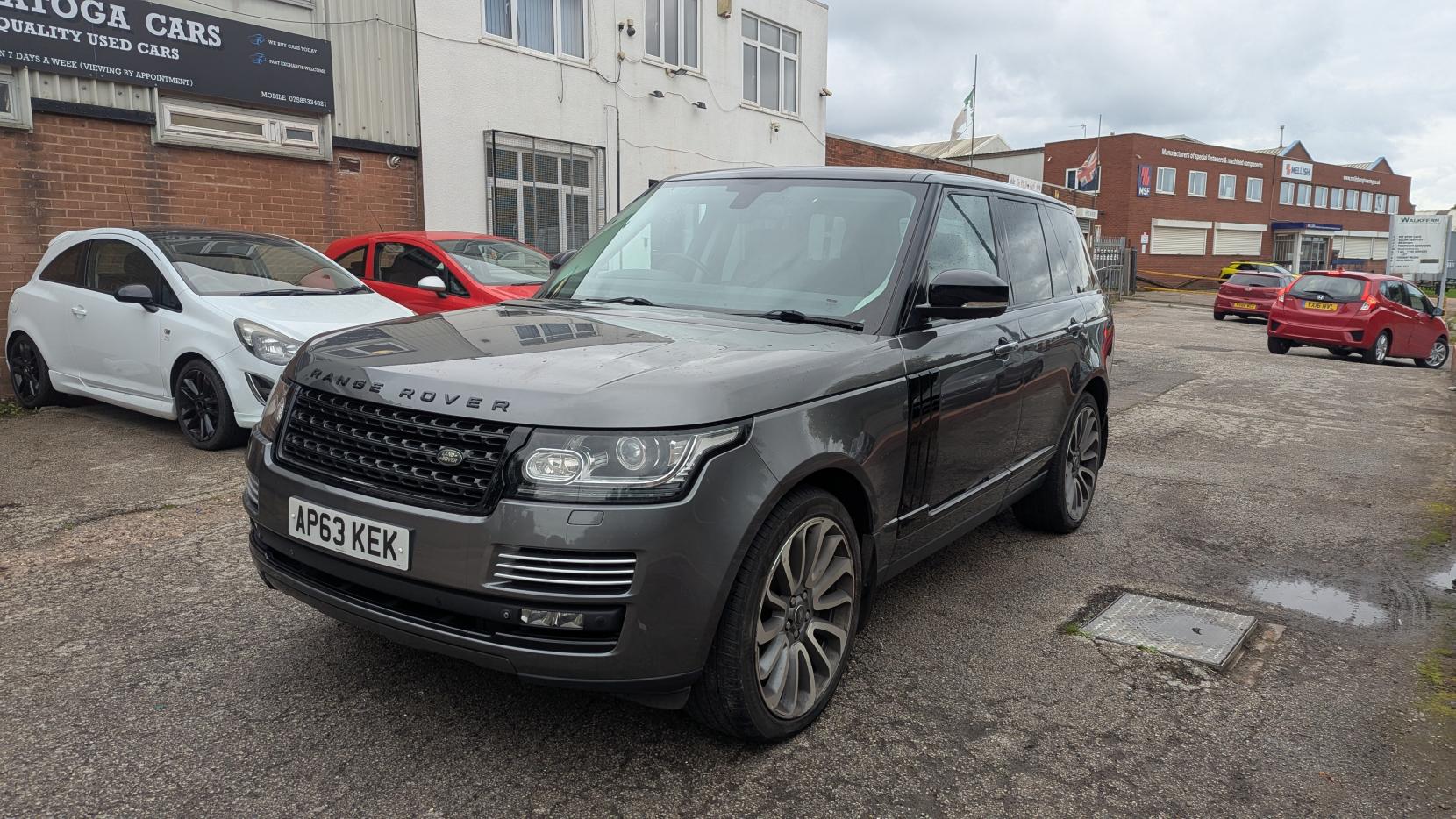 Land Rover Range Rover 4.4 SD V8 Vogue SE SUV 5dr Diesel Auto 4WD Euro 5 (339 ps)