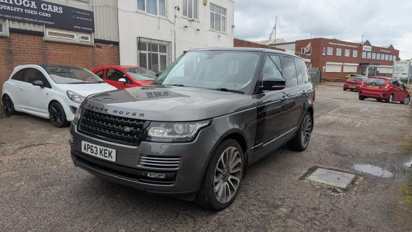 Land Rover Range Rover 4.4 SD V8 Vogue SE SUV 5dr Diesel Auto 4WD Euro 5 (339 ps)