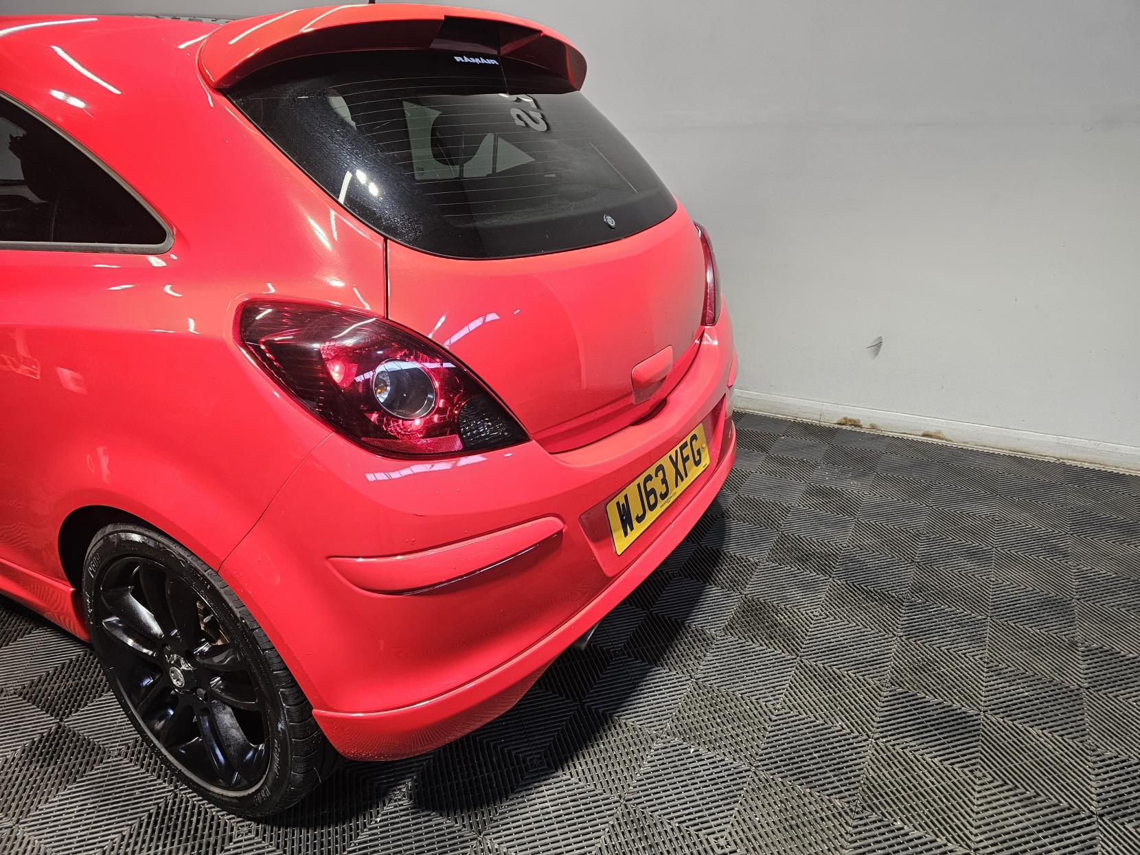 Vauxhall Corsa 1.2 16V Limited Edition Hatchback 3dr Petrol Manual Euro 5 (85 ps)