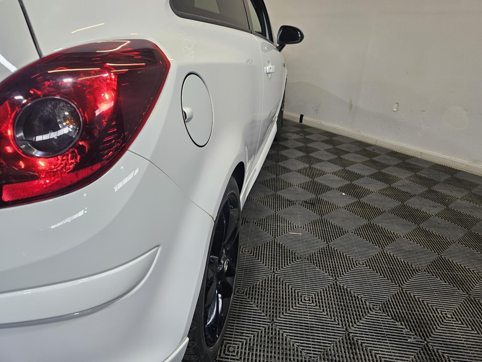 Vauxhall Corsa 1.2 16V Limited Edition Hatchback 3dr Petrol Manual Euro 5 (85 ps)