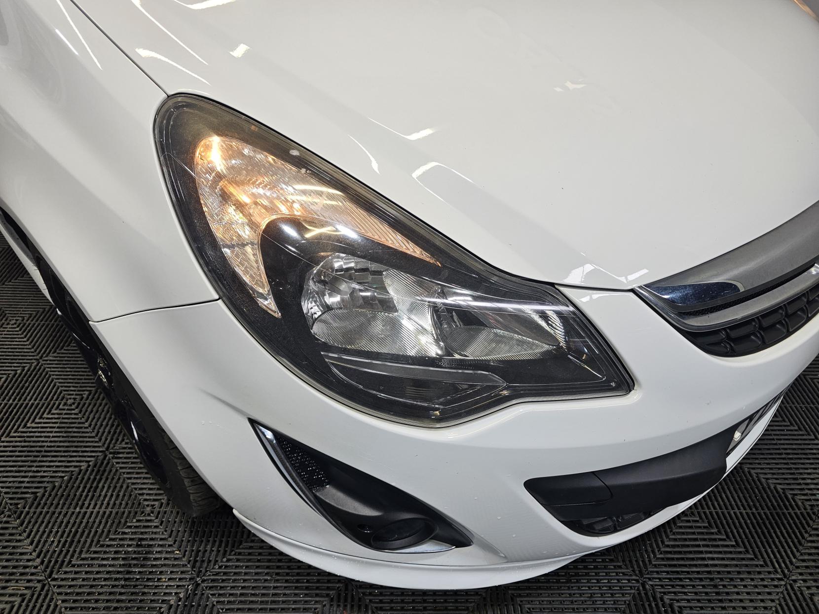 Vauxhall Corsa 1.2 16V Limited Edition Hatchback 3dr Petrol Manual Euro 5 (85 ps)