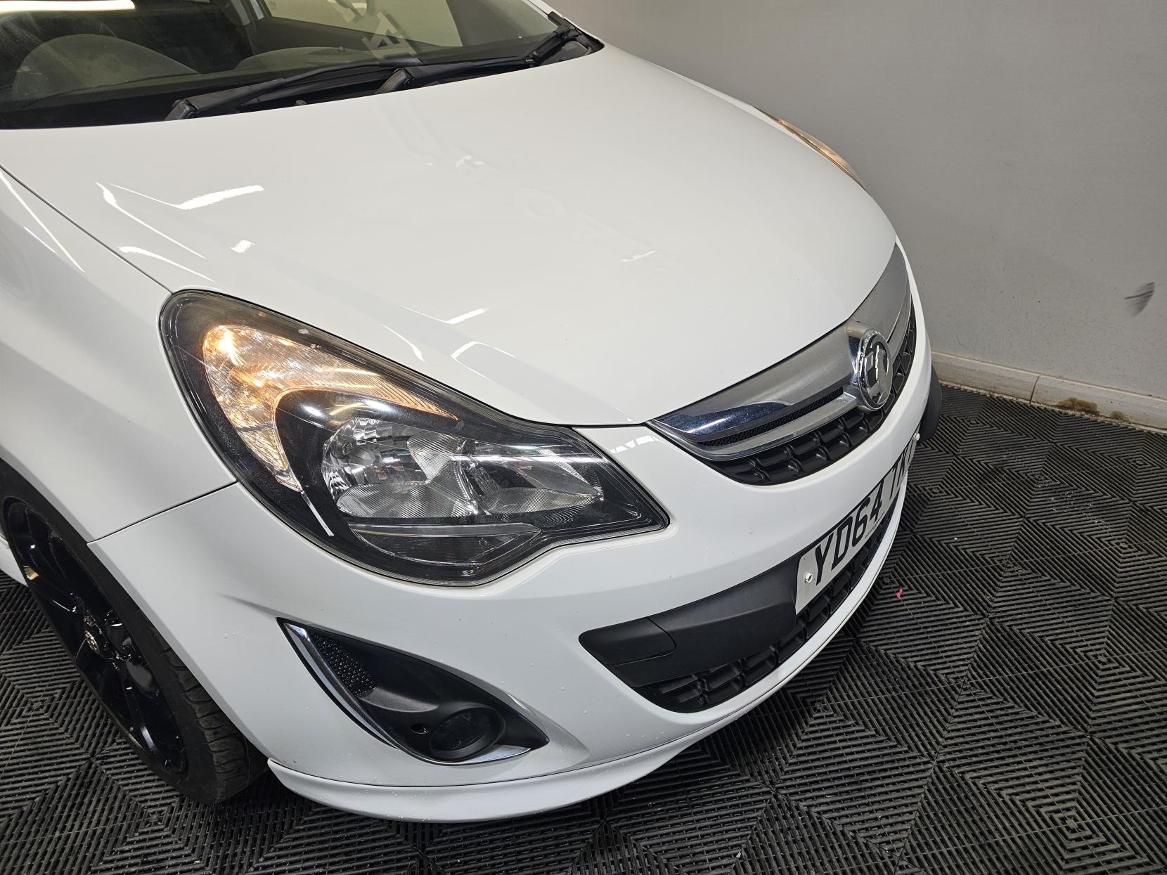 Vauxhall Corsa 1.2 16V Limited Edition Hatchback 3dr Petrol Manual Euro 5 (85 ps)