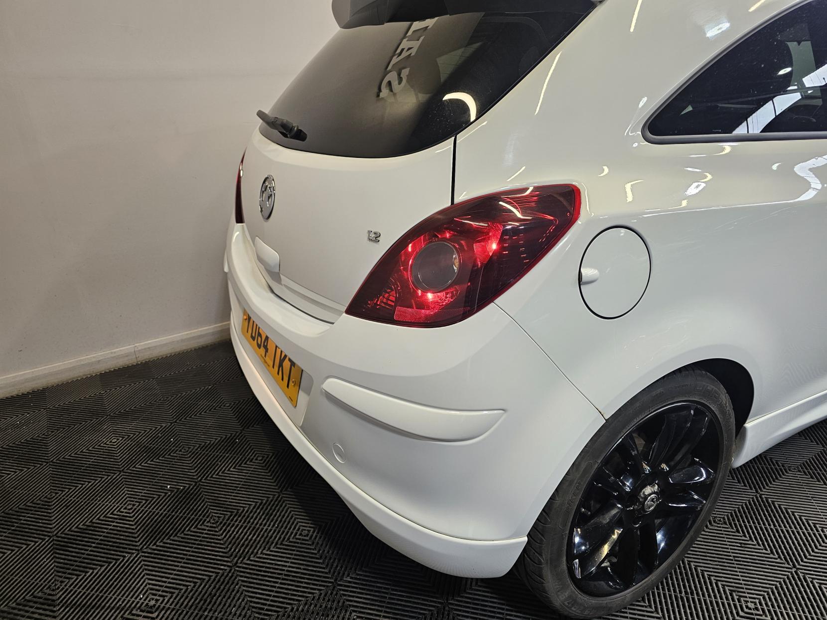 Vauxhall Corsa 1.2 16V Limited Edition Hatchback 3dr Petrol Manual Euro 5 (85 ps)
