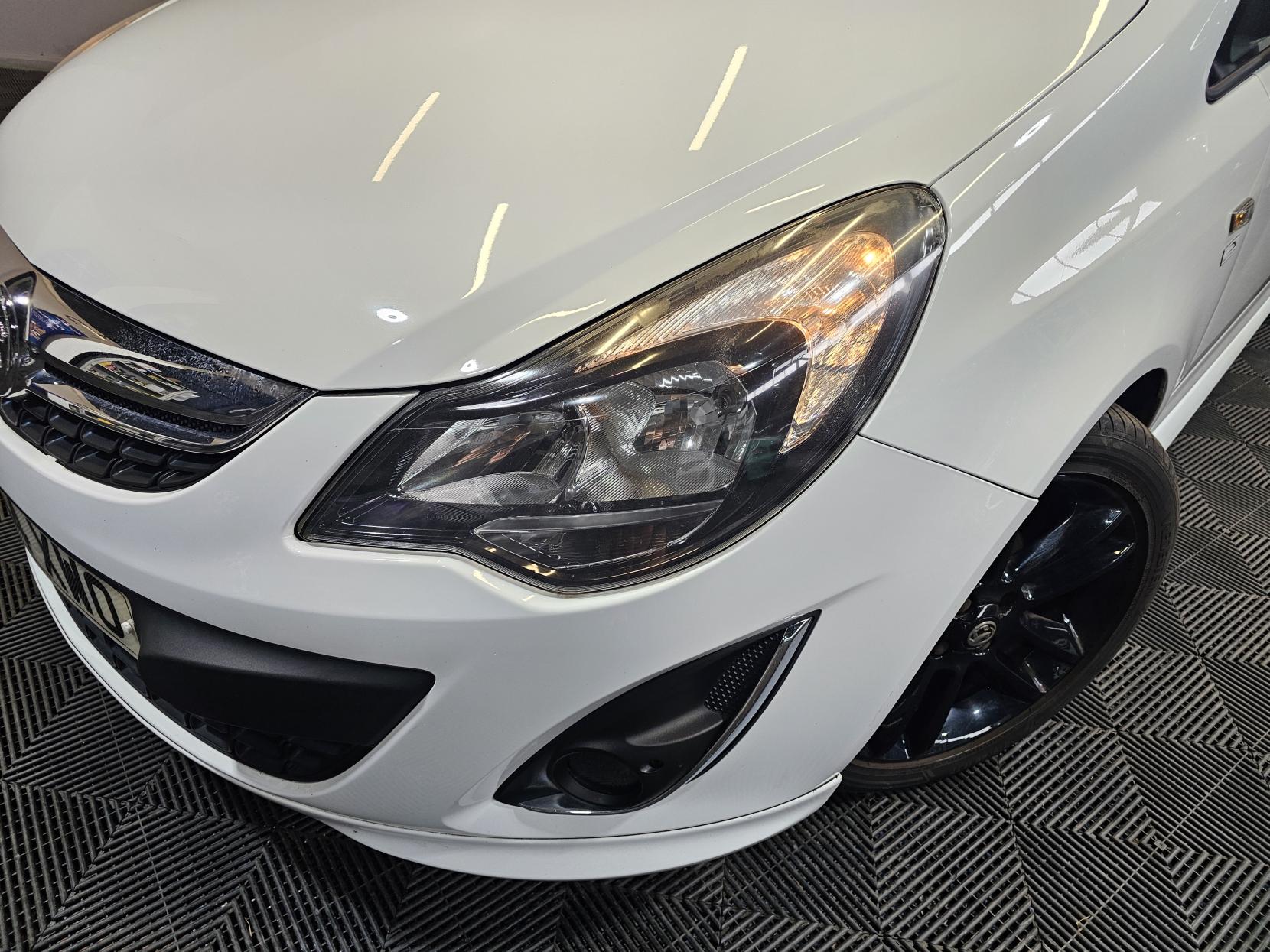 Vauxhall Corsa 1.2 16V Limited Edition Hatchback 3dr Petrol Manual Euro 5 (85 ps)